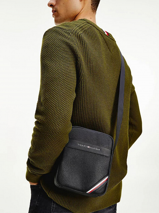 Мессенджер Tommy Hilfiger модель AM0AM07781-BDS Фото