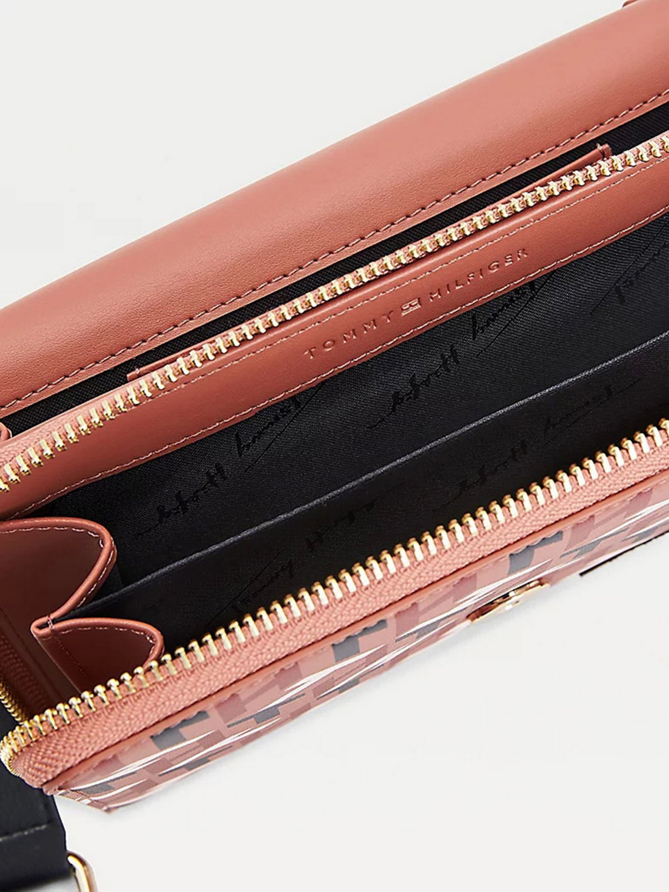 Кросс-боди Tommy Hilfiger модель AW0AW10771-SM8 Фото