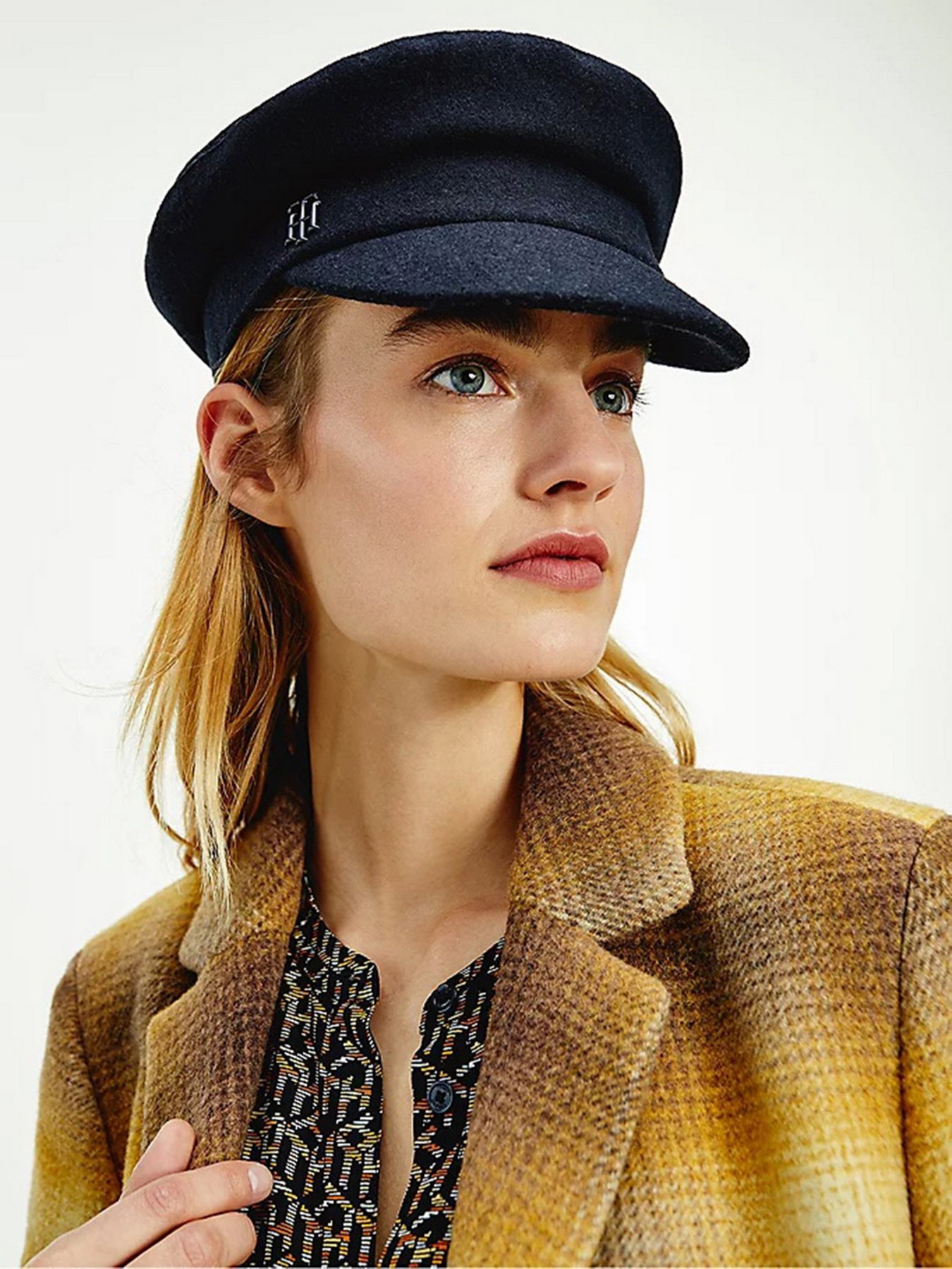 Кепка Tommy Hilfiger модель AW0AW10626-DW5 Кепка Tommy Hilfiger модель AW0AW10626-DW5 Фото