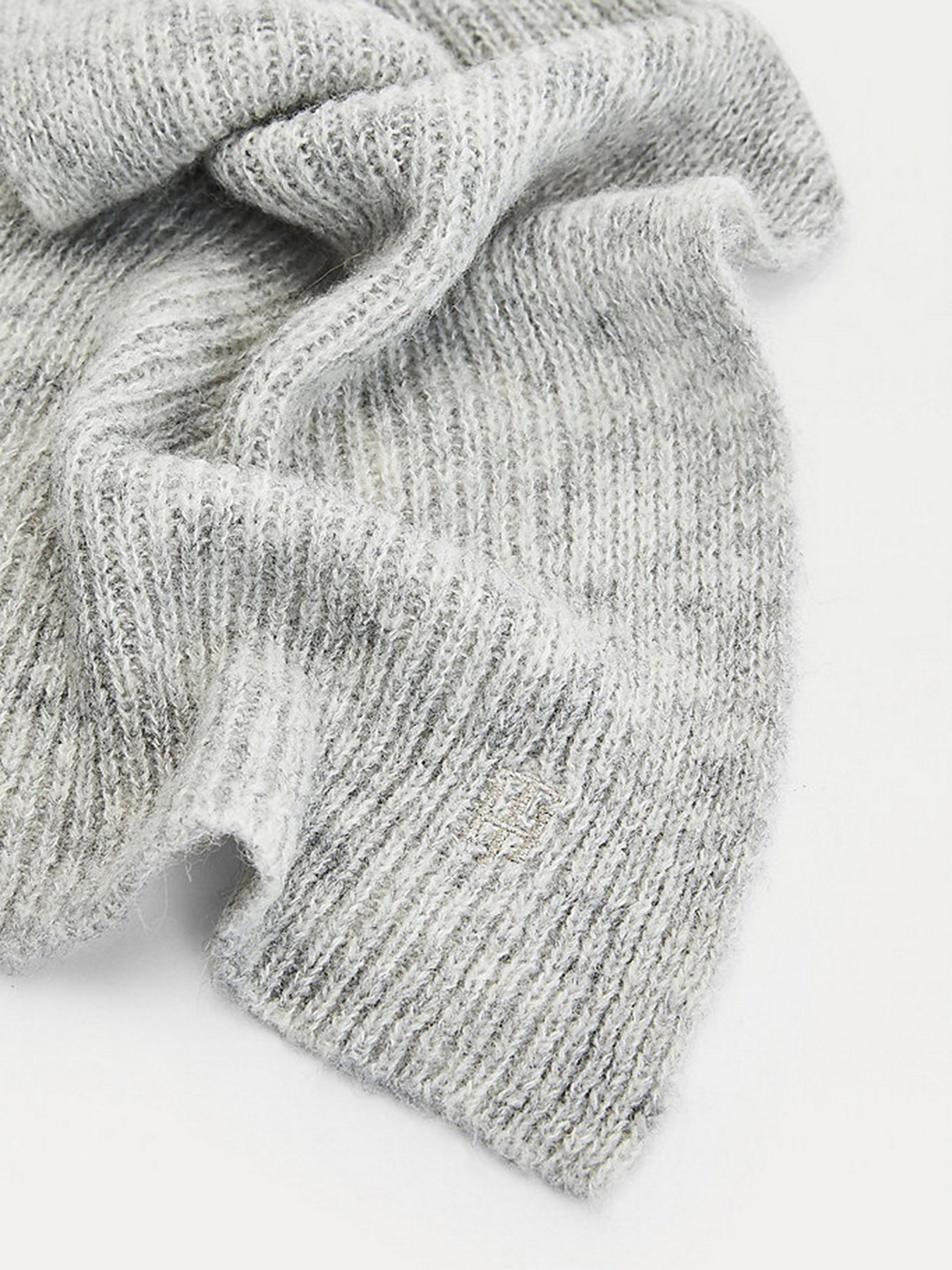 Шарф Tommy Hilfiger модель AW0AW10726-P01 Фото