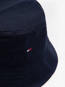 Панама Tommy Hilfiger Flag Bucket модель AM0AM07344-DW5 Панама Tommy Hilfiger Flag Bucket модель AM0AM07344-DW5 Фото