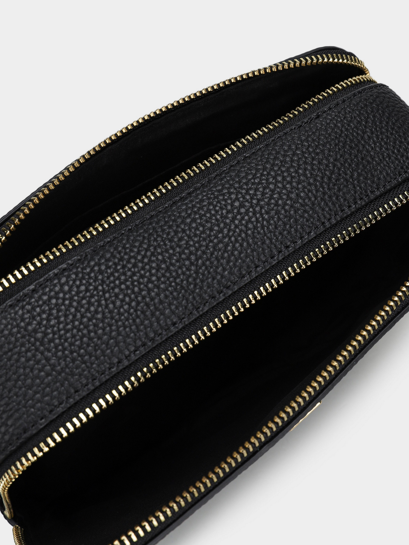 Кросс-боди Tommy Hilfiger модель AW0AW10957-BDS Фото