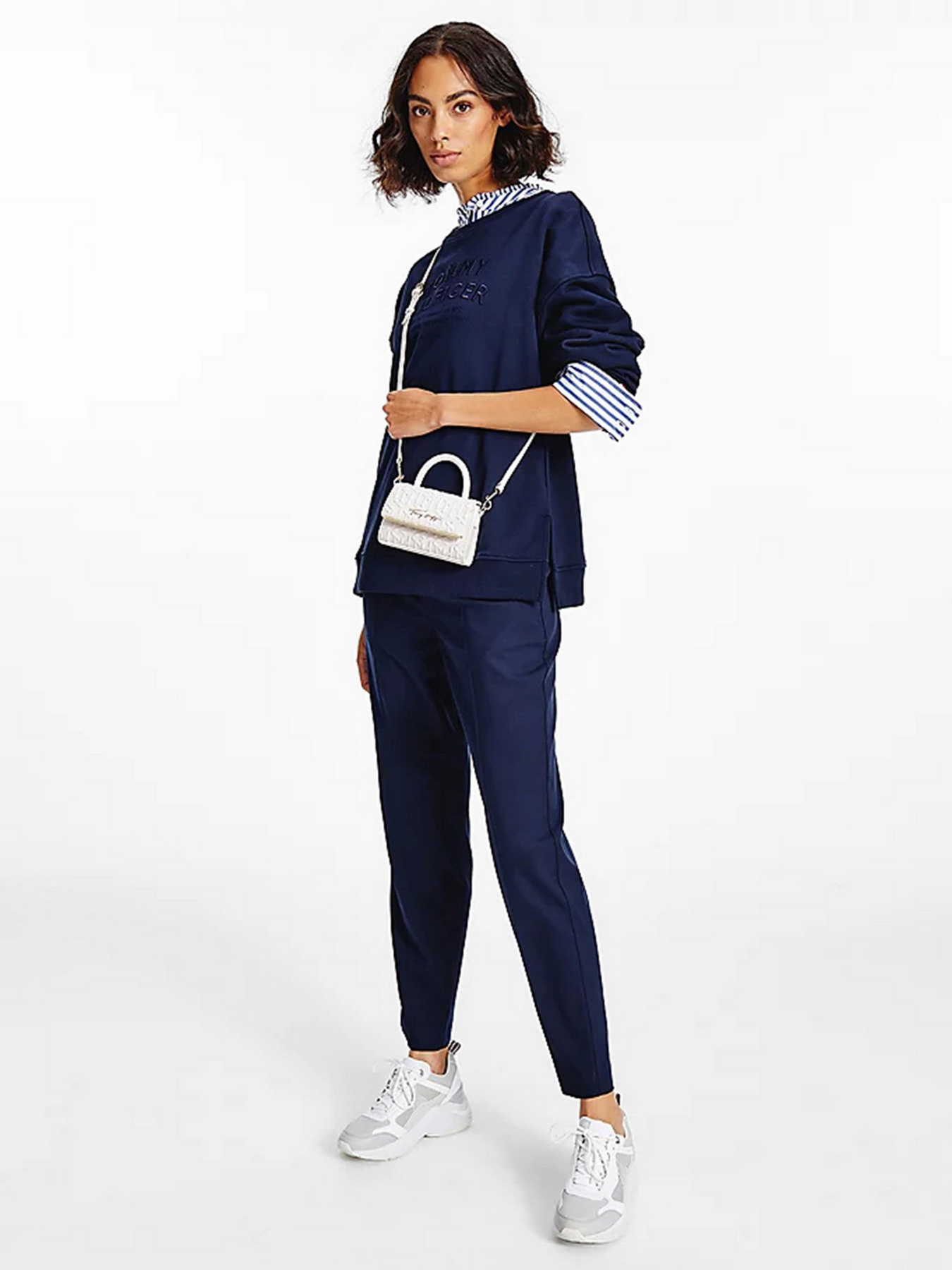 Сумка Tommy Hilfiger модель AW0AW11108-YBL Фото