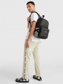 Рюкзаки Tommy Hilfiger Essential модель AM0AM08833-BDS Рюкзаки Tommy Hilfiger Essential модель AM0AM08833-BDS Фото