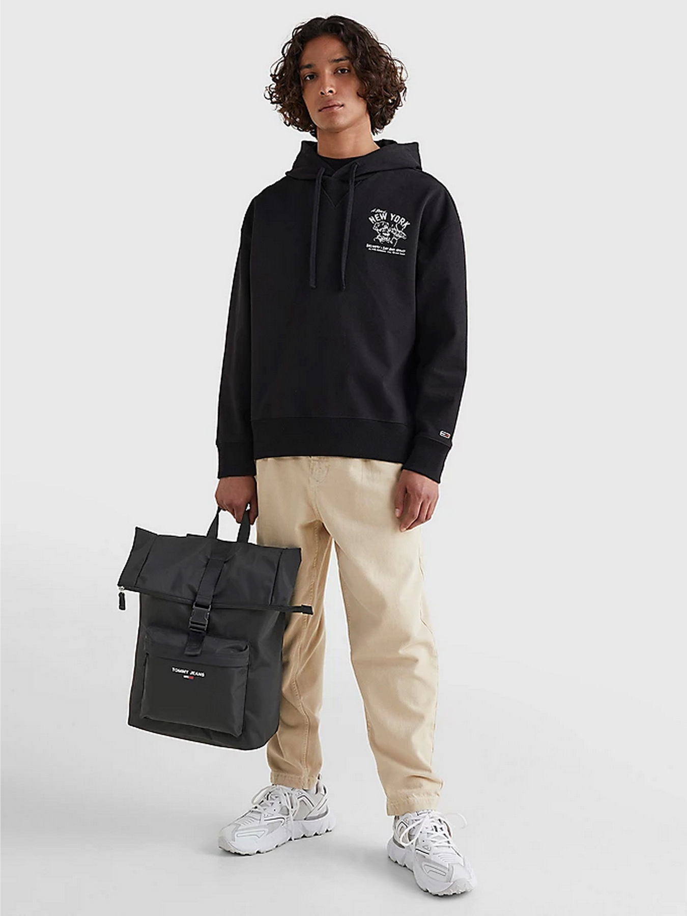 Рюкзаки Tommy Hilfiger Essential модель AM0AM08841-BDS Фото