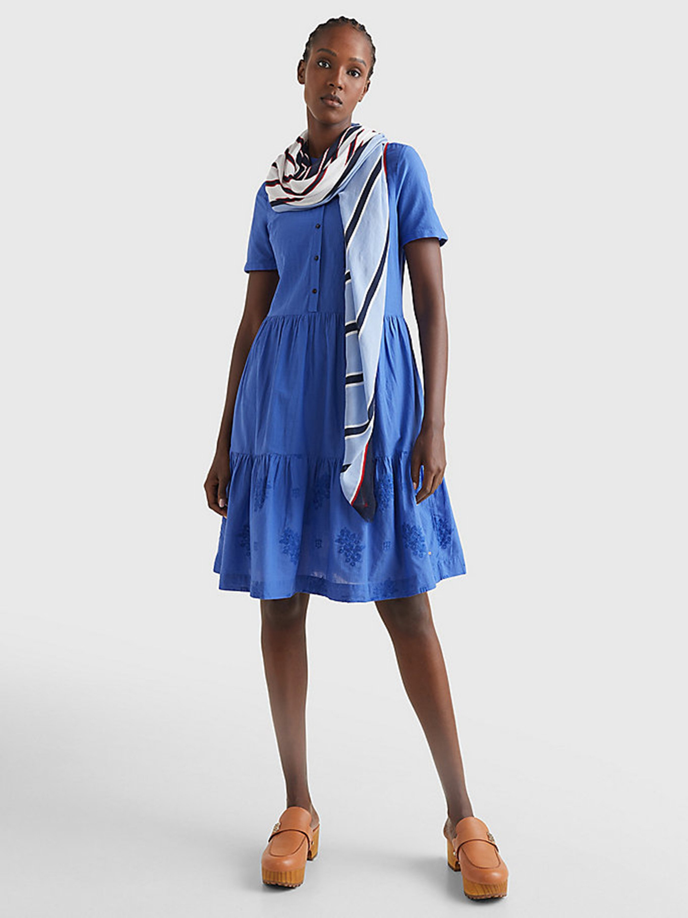 Хустка Tommy Hilfiger модель AW0AW12181-0GY Фото