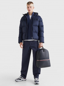 Повсякденний рюкзак Tommy Hilfiger модель AM0AM10300-DW6 Повсякденний рюкзак Tommy Hilfiger модель AM0AM10300-DW6 Фото