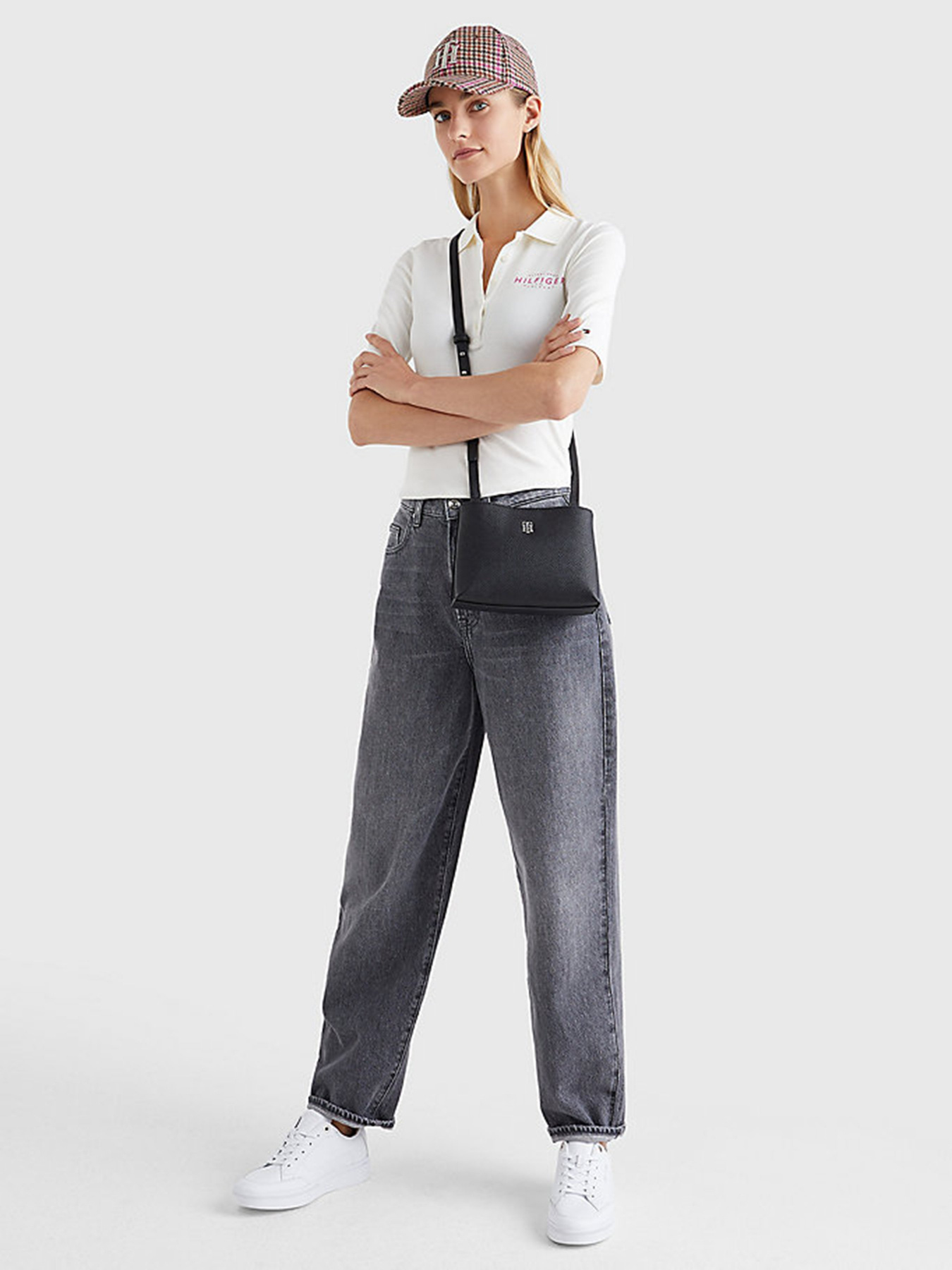 Крос-боді Tommy Hilfiger Element модель AW0AW13414-BDS Фото