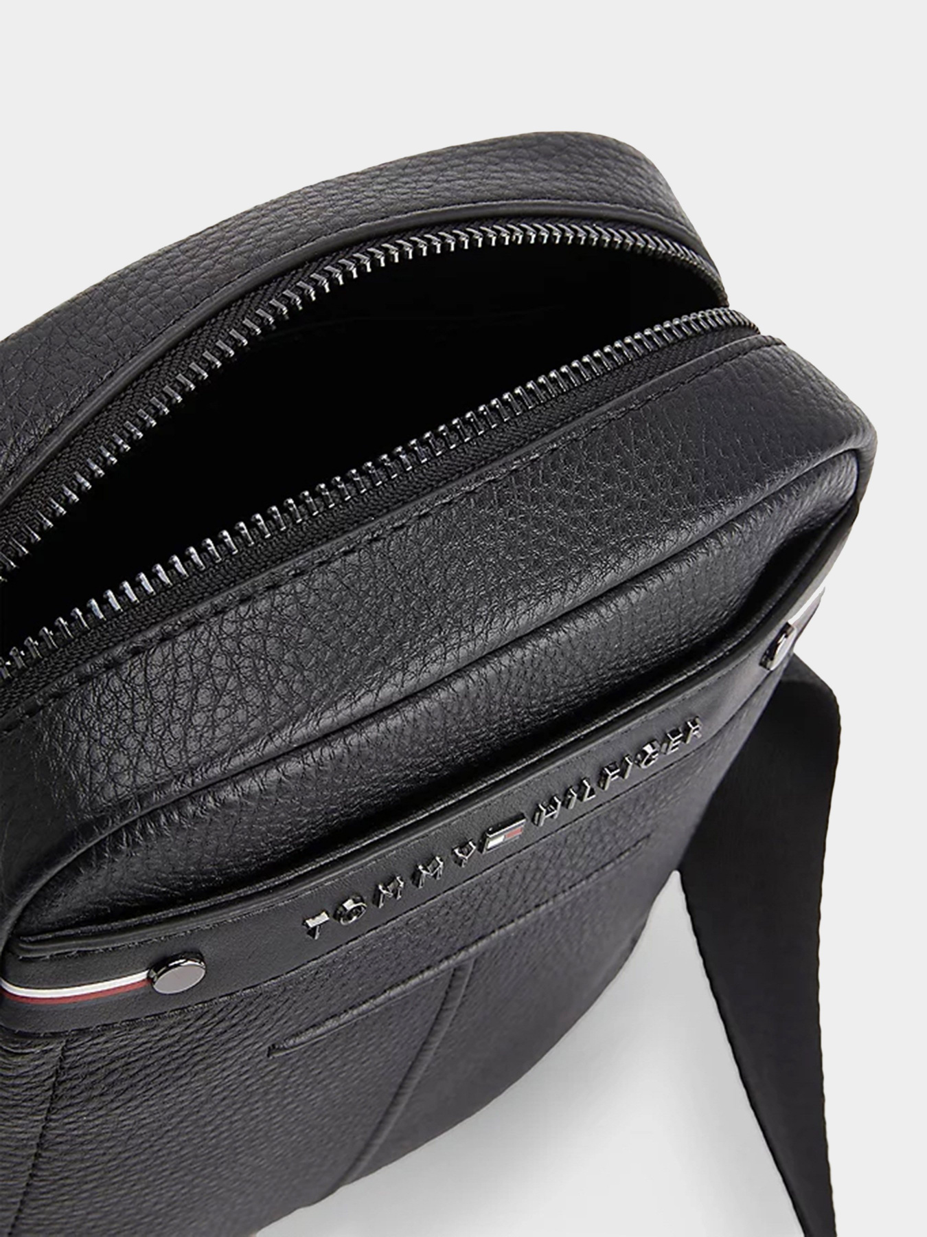 Мессенджер Tommy Hilfiger модель AM0AM10936-BDS Фото