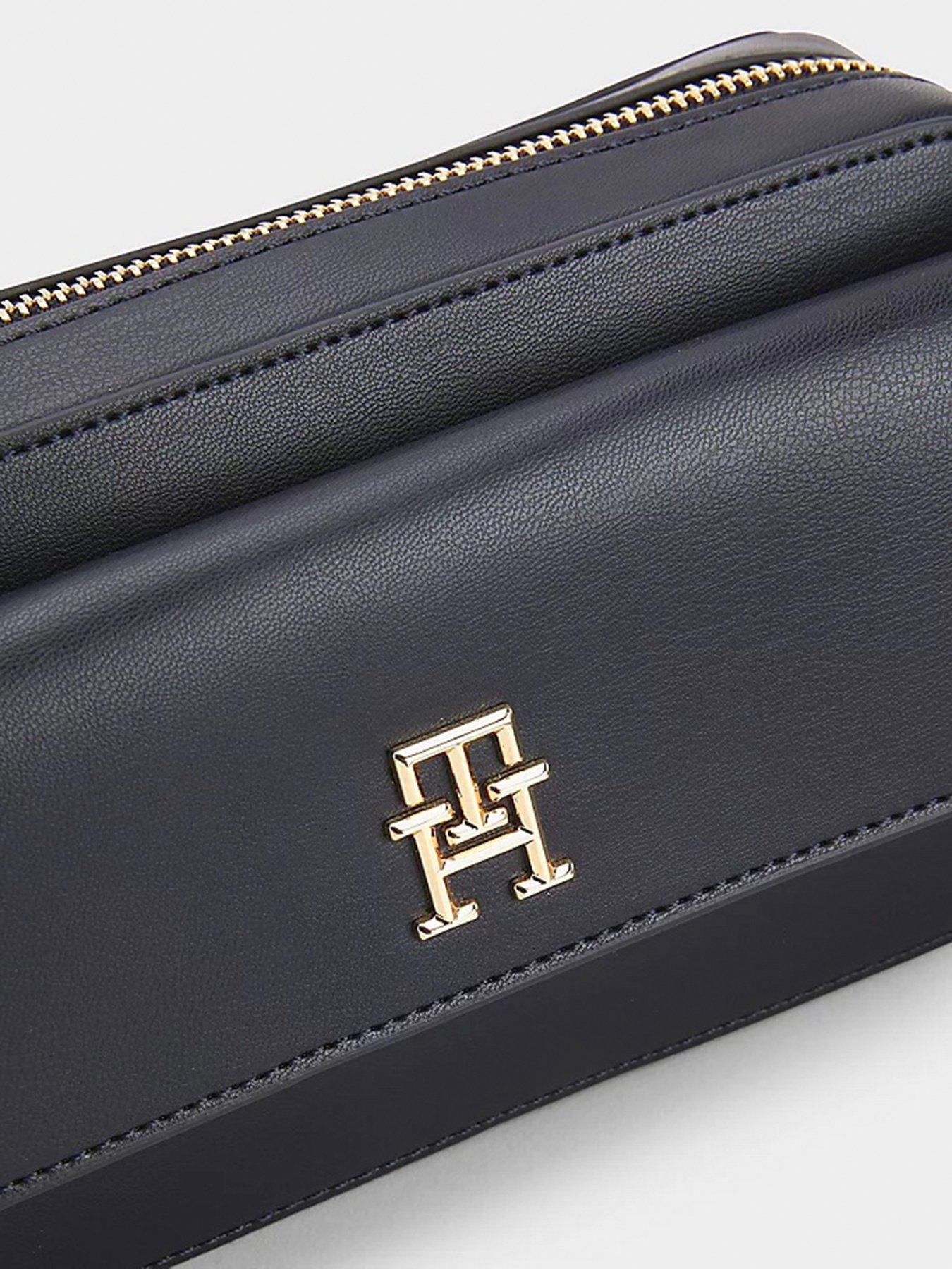 Кросс-боди Tommy Hilfiger модель AW0AW14467-DW6 Фото