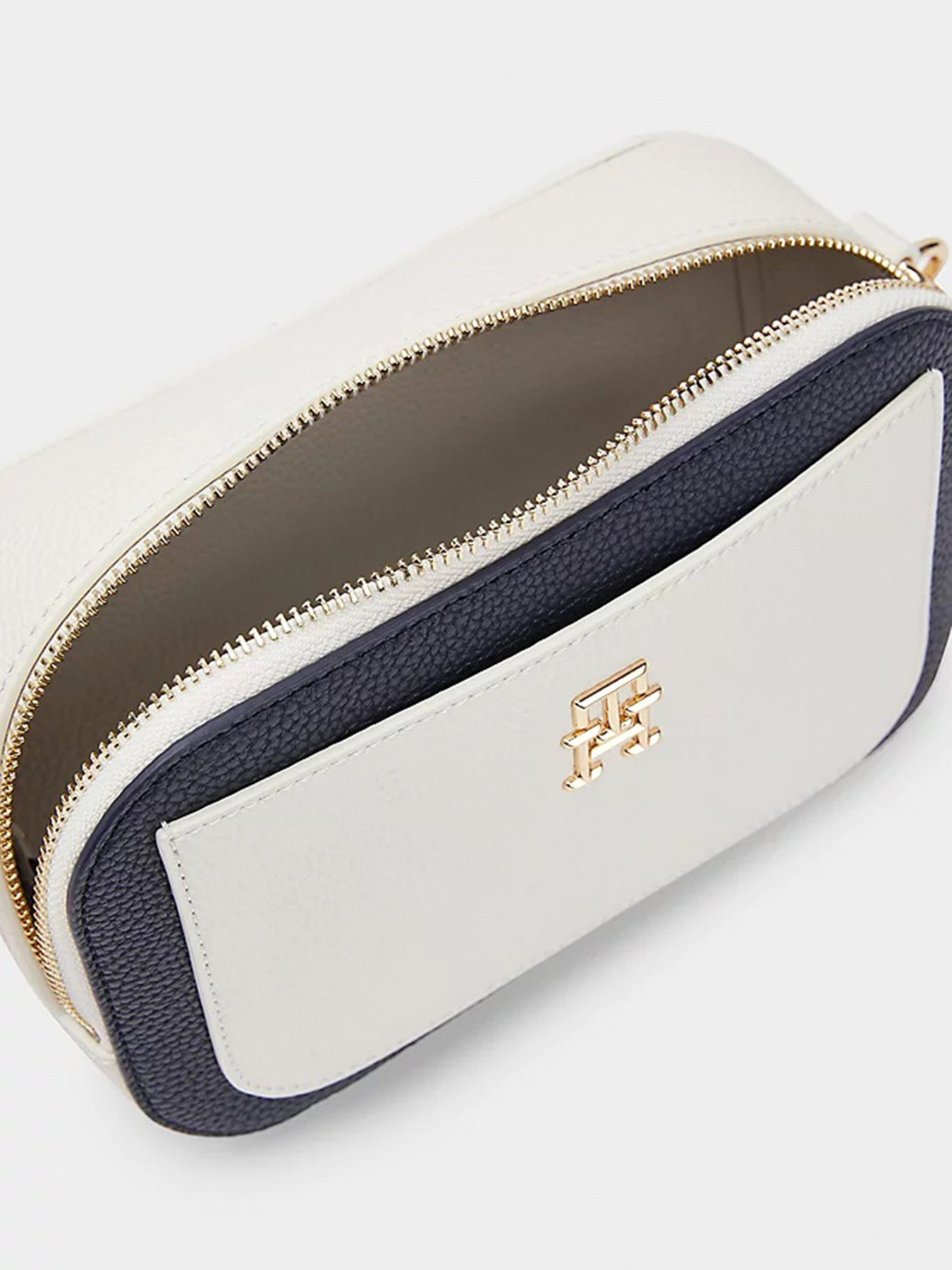 Кросс-боди Tommy Hilfiger модель AW0AW14464-AC0 Фото