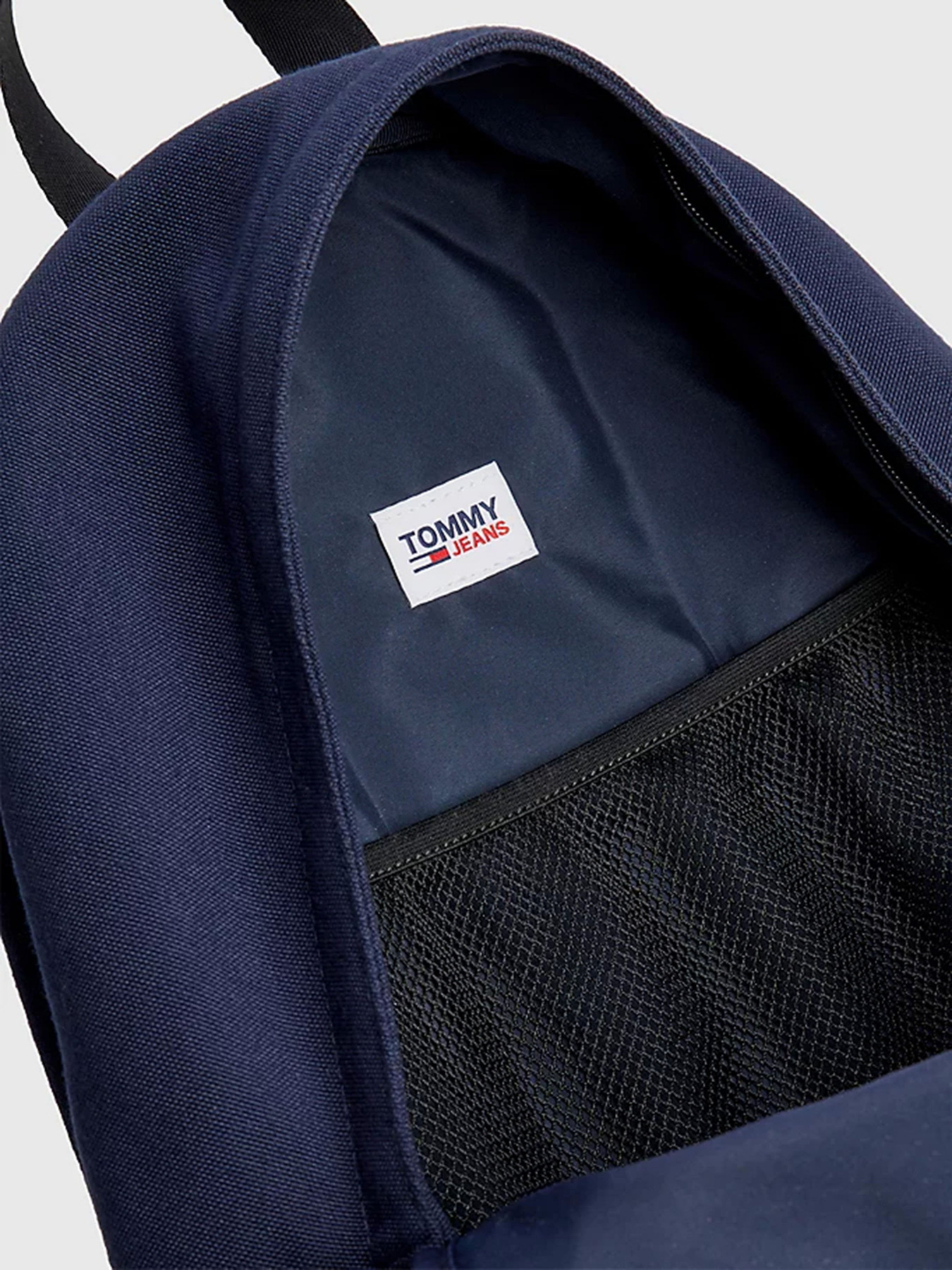 Повседневный рюкзак Tommy Hilfiger модель AM0AM10883-C87 Фото