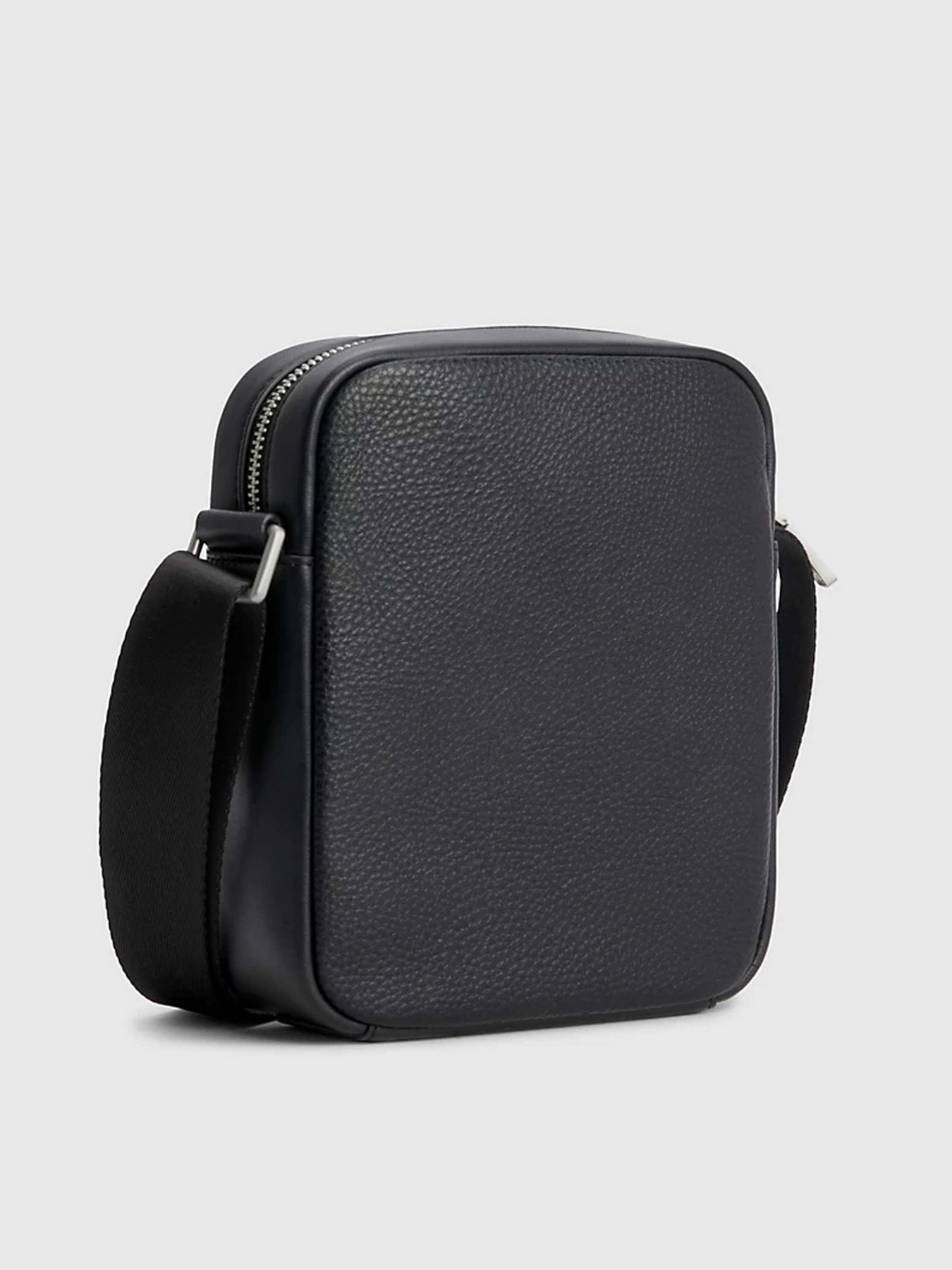 Мессенджер Tommy Hilfiger модель AM0AM11308-BDS Фото