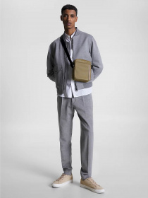 Мессенджер Tommy Hilfiger PIQUE TEXTURED SMALL REPORTER модель AM0AM11312-RBU Фото