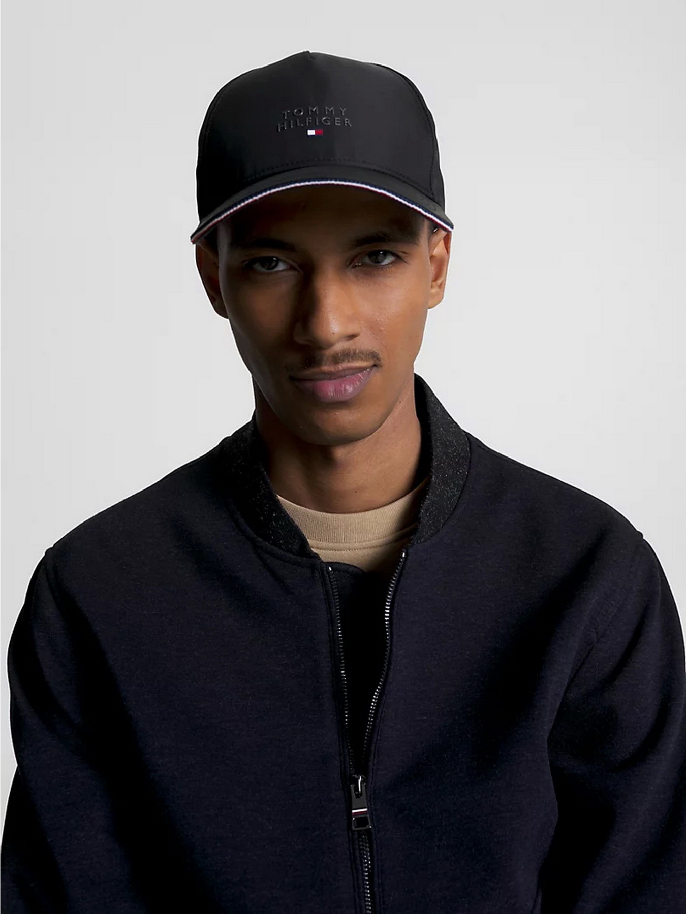 Кепка Tommy Hilfiger модель AM0AM11247-BDS Фото