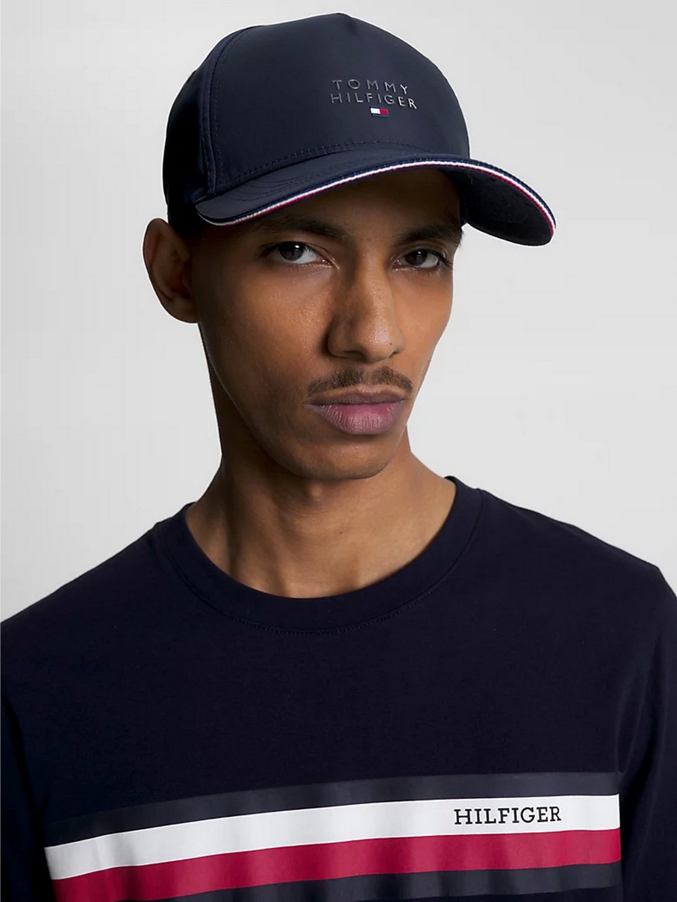 Кепка Tommy Hilfiger модель AM0AM11247-DW6 Фото