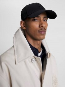 Кепка Tommy Hilfiger модель AM0AM11448-BDS Кепка Tommy Hilfiger модель AM0AM11448-BDS Фото