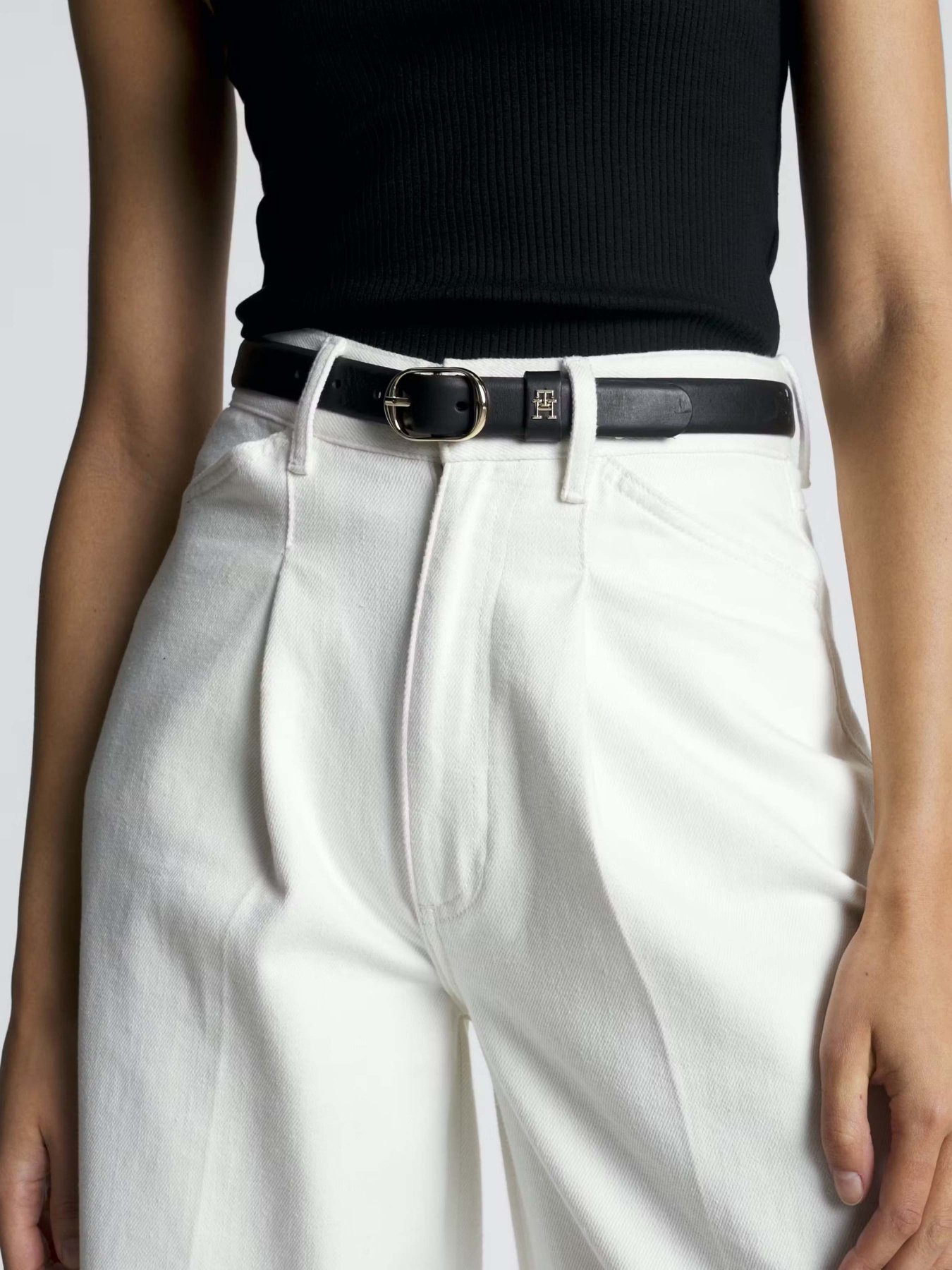 Ремень Tommy Hilfiger CASUAL LEATHER MONOGRAM модель AW0AW14938-BDS Фото