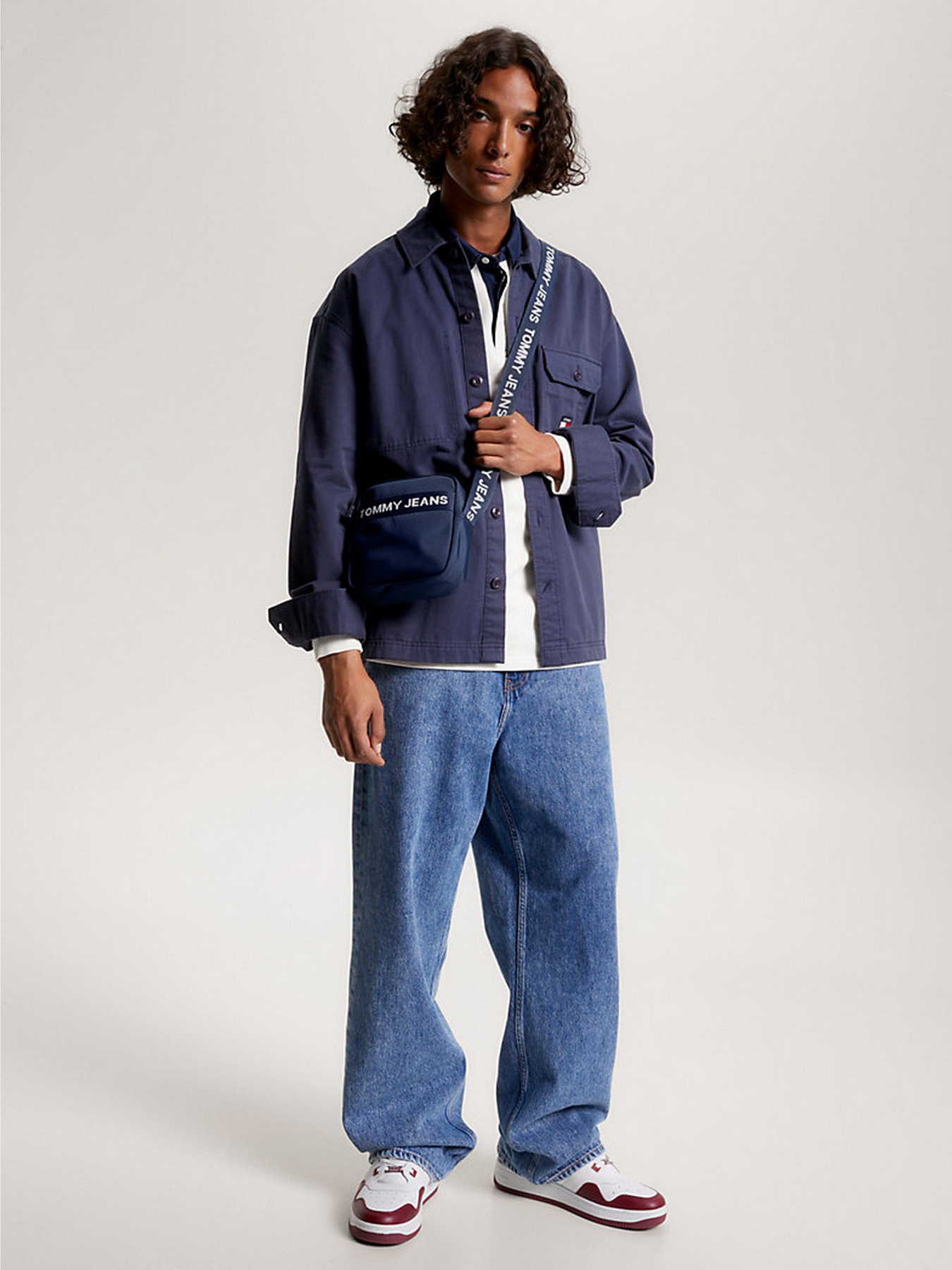 Мессенджер Tommy Hilfiger Tjm Essential Reporter модель AM0AM11524-C87 Фото