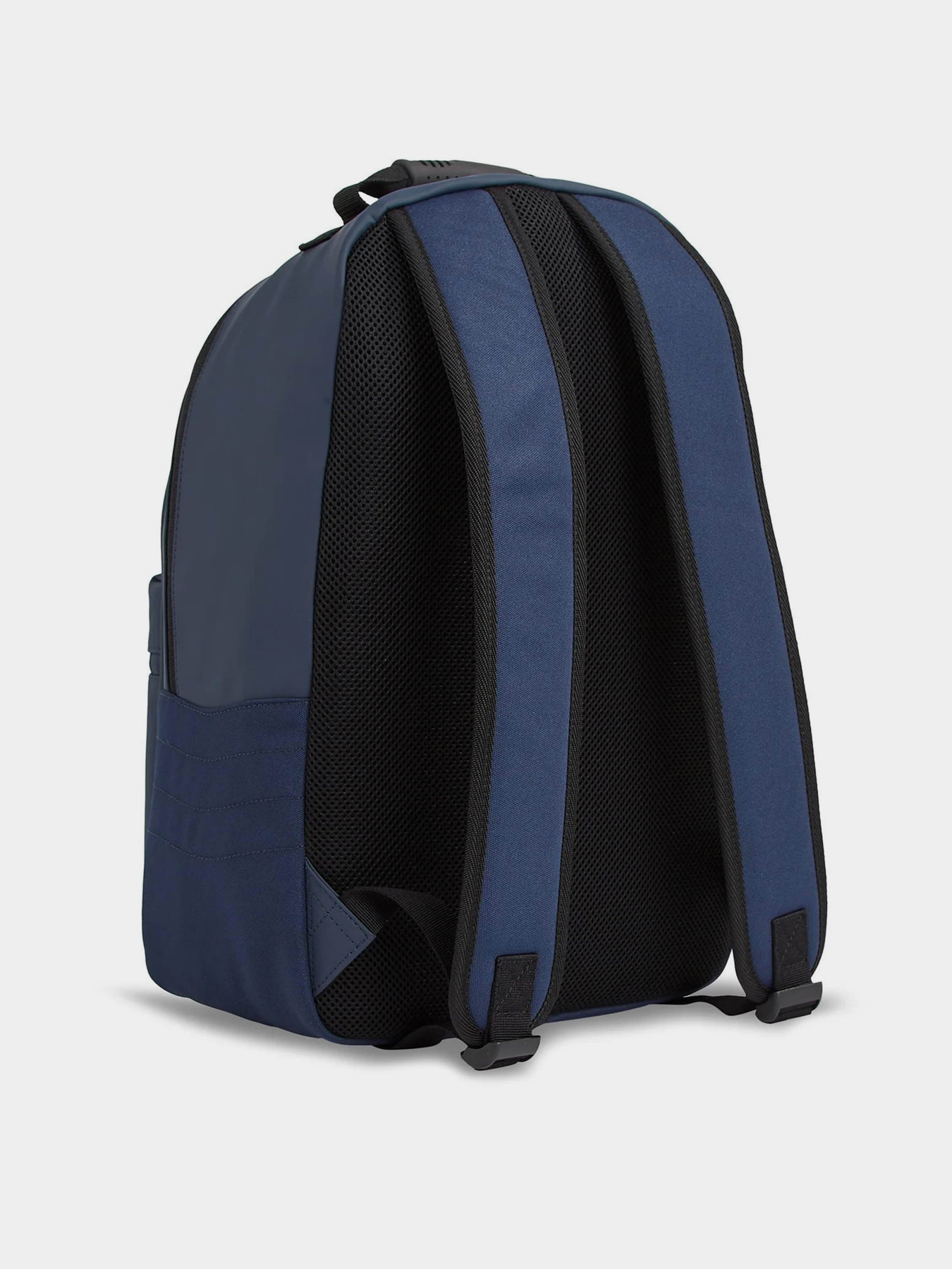 Повсякденний рюкзак Tommy Hilfiger To Go модель AM0AM11636-C87 Повсякденний рюкзак Tommy Hilfiger To Go модель AM0AM11636-C87 Фото