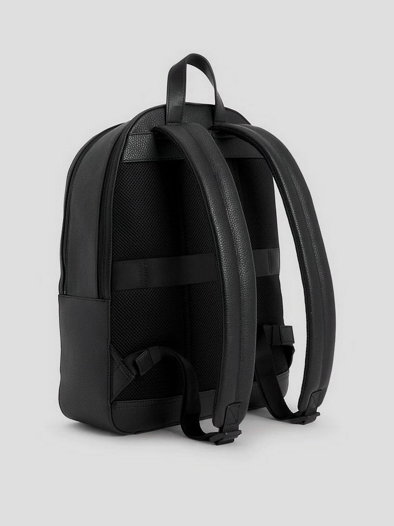 Повсякденний рюкзак Tommy Hilfiger Central модель AM0AM11538-BDS Повсякденний рюкзак Tommy Hilfiger Central модель AM0AM11538-BDS Фото