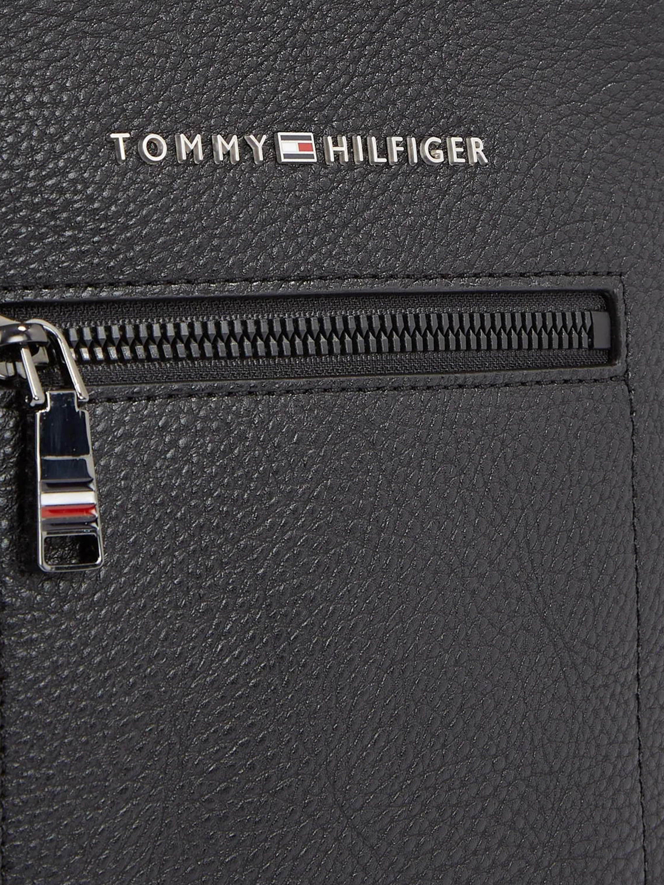 Мессенджер Tommy Hilfiger Th Central Mini Crossover модель AM0AM11581-BDS Фото