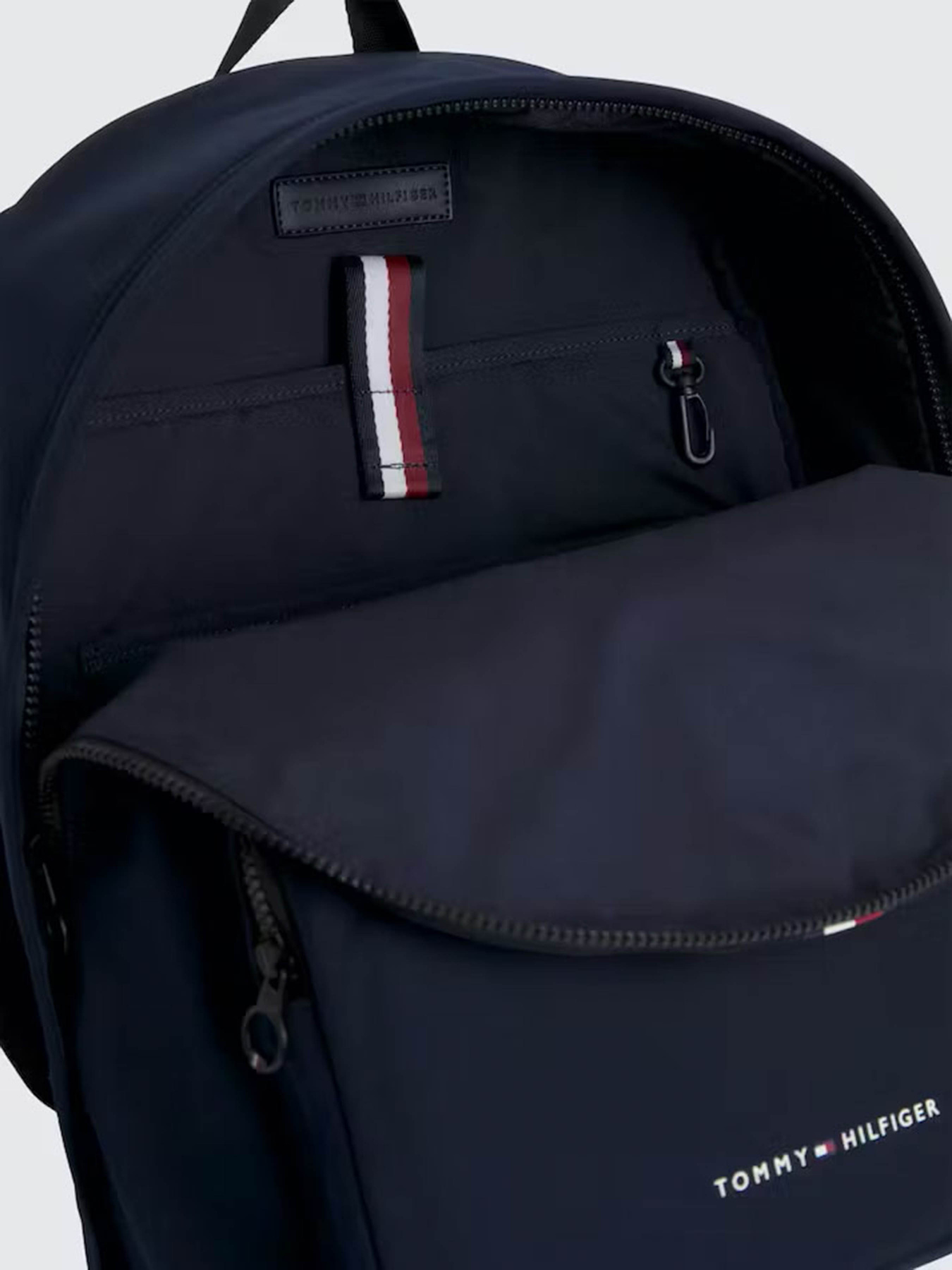 Рюкзак Tommy Hilfiger Skyline Stripe модель AM0AM12088-DW6 Фото