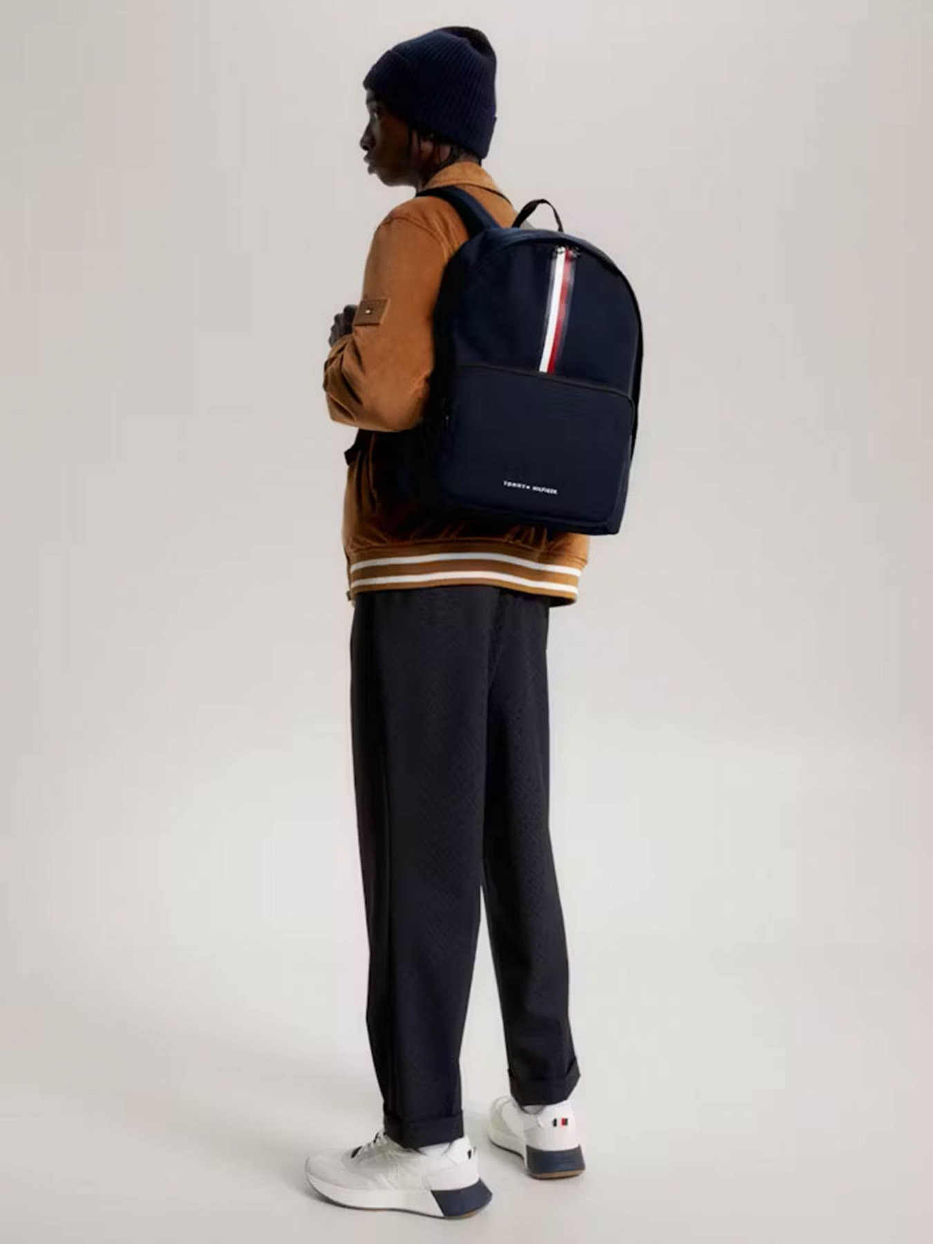 Повсякденний рюкзак Tommy Hilfiger Skyline Stripe модель AM0AM12088-DW6 Фото