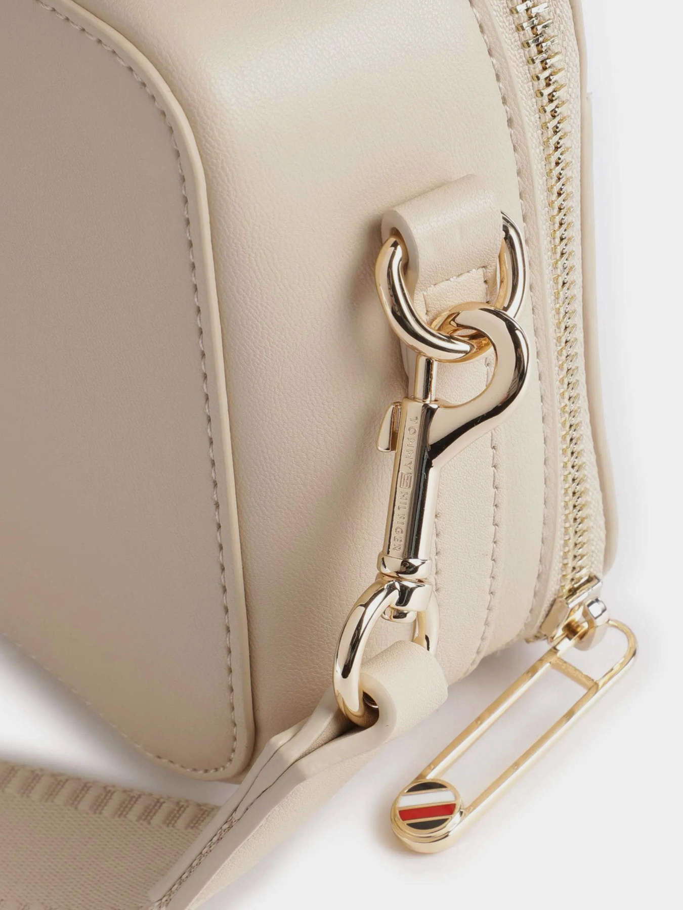 Кросс-боди Tommy Hilfiger модель AW0AW15689-AES Фото