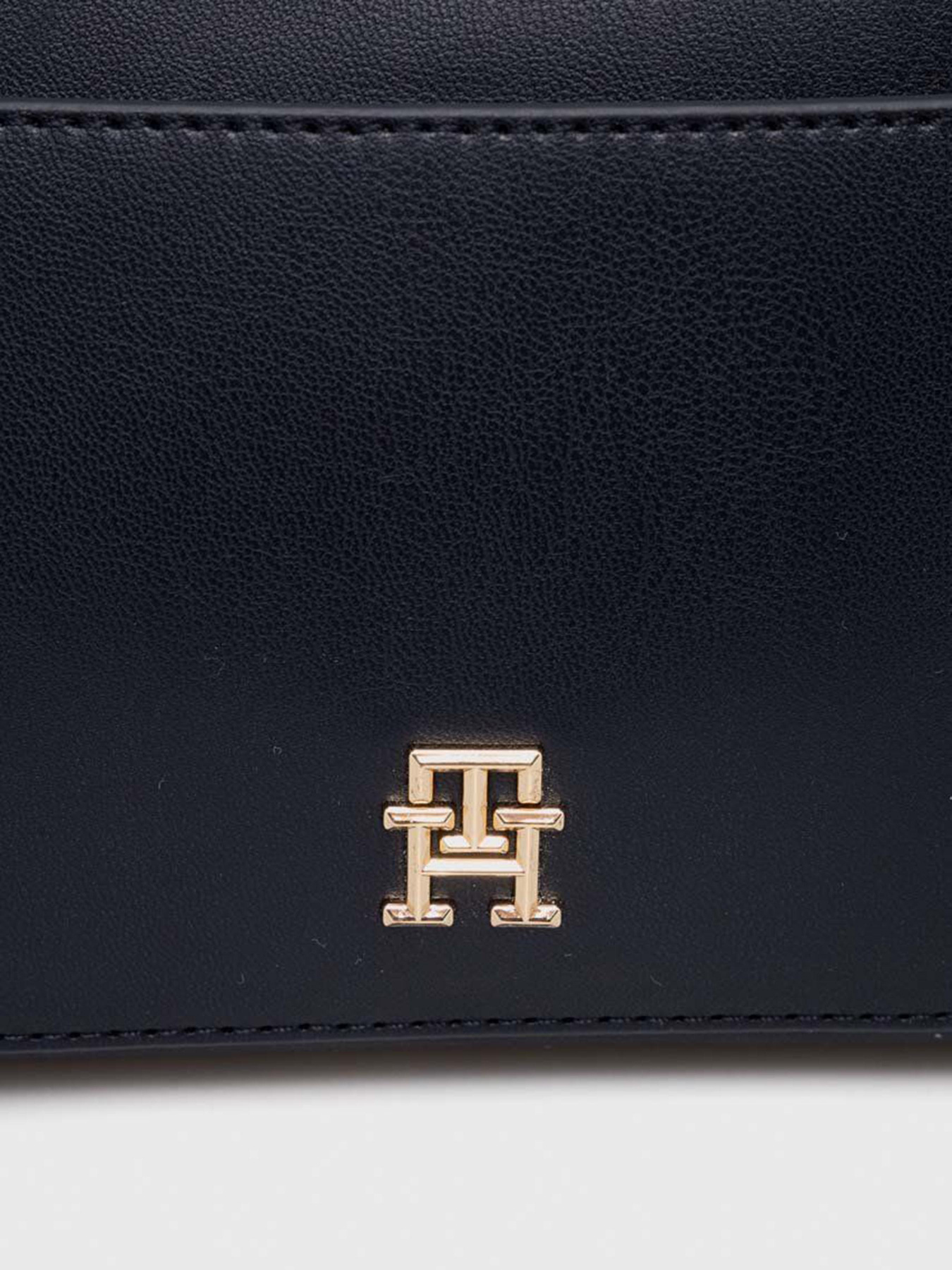 Кросс-боди Tommy Hilfiger модель AW0AW15689-DW6 Фото