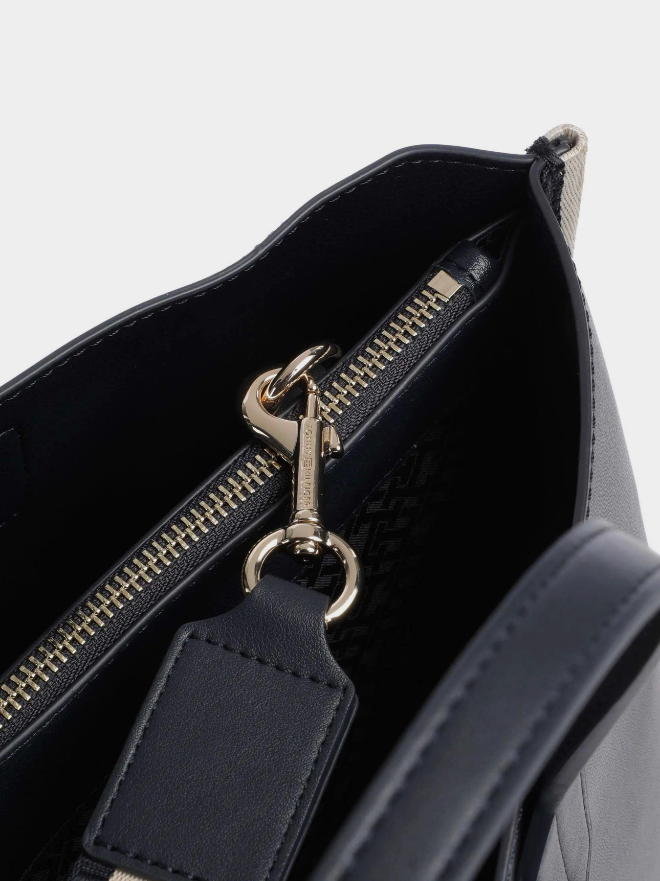 Шоппер Tommy Hilfiger модель AW0AW15692-DW6 Фото