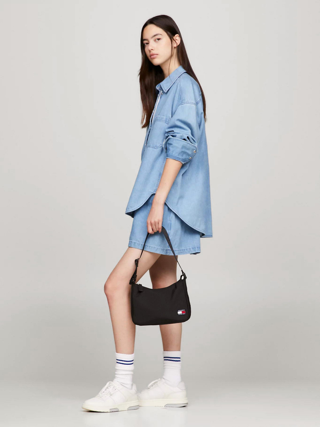 Хобо Tommy Hilfiger модель AW0AW15815-BDS Фото