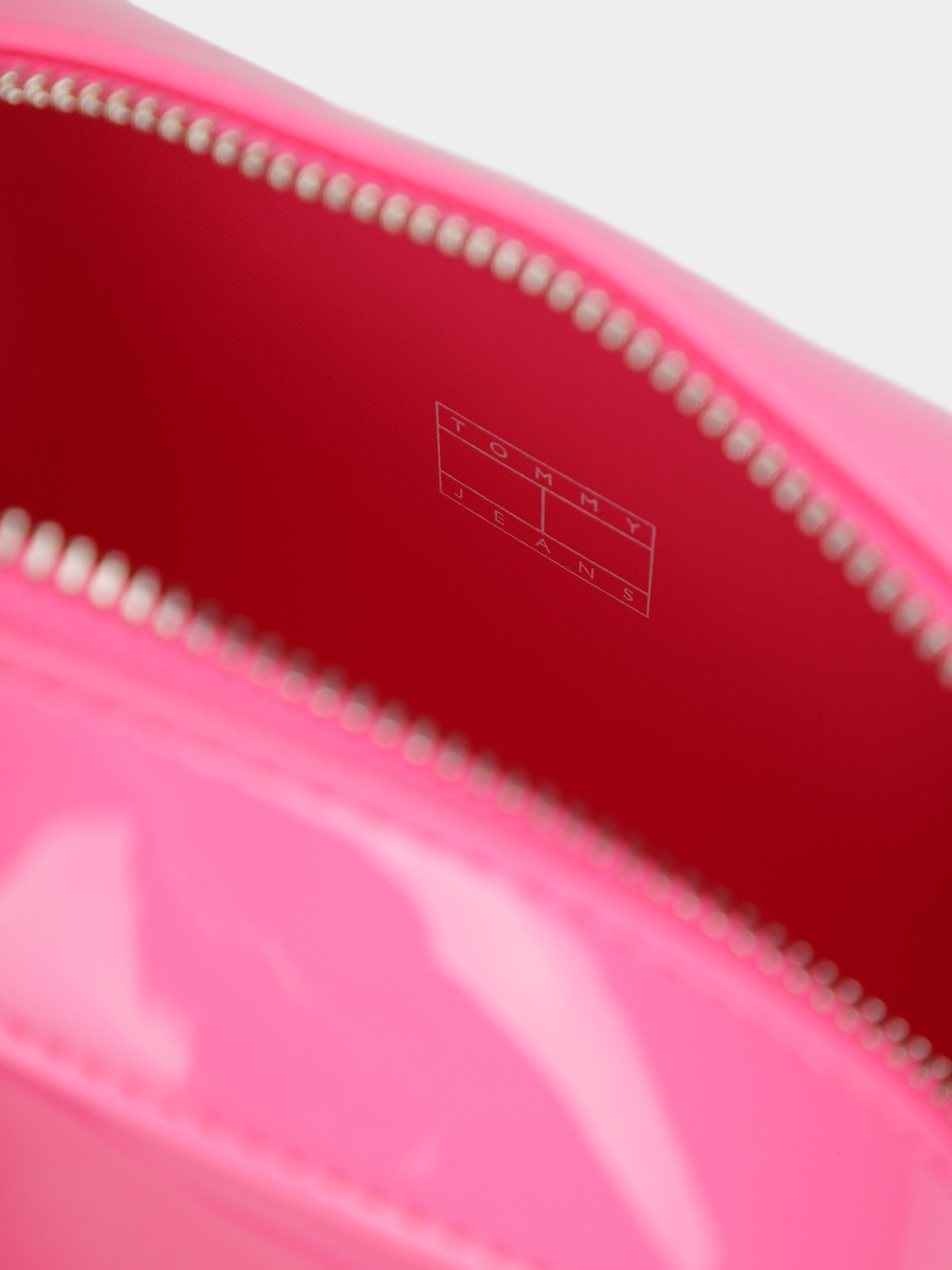 Кросс-боди Tommy Hilfiger модель AW0AW15826-THW Фото