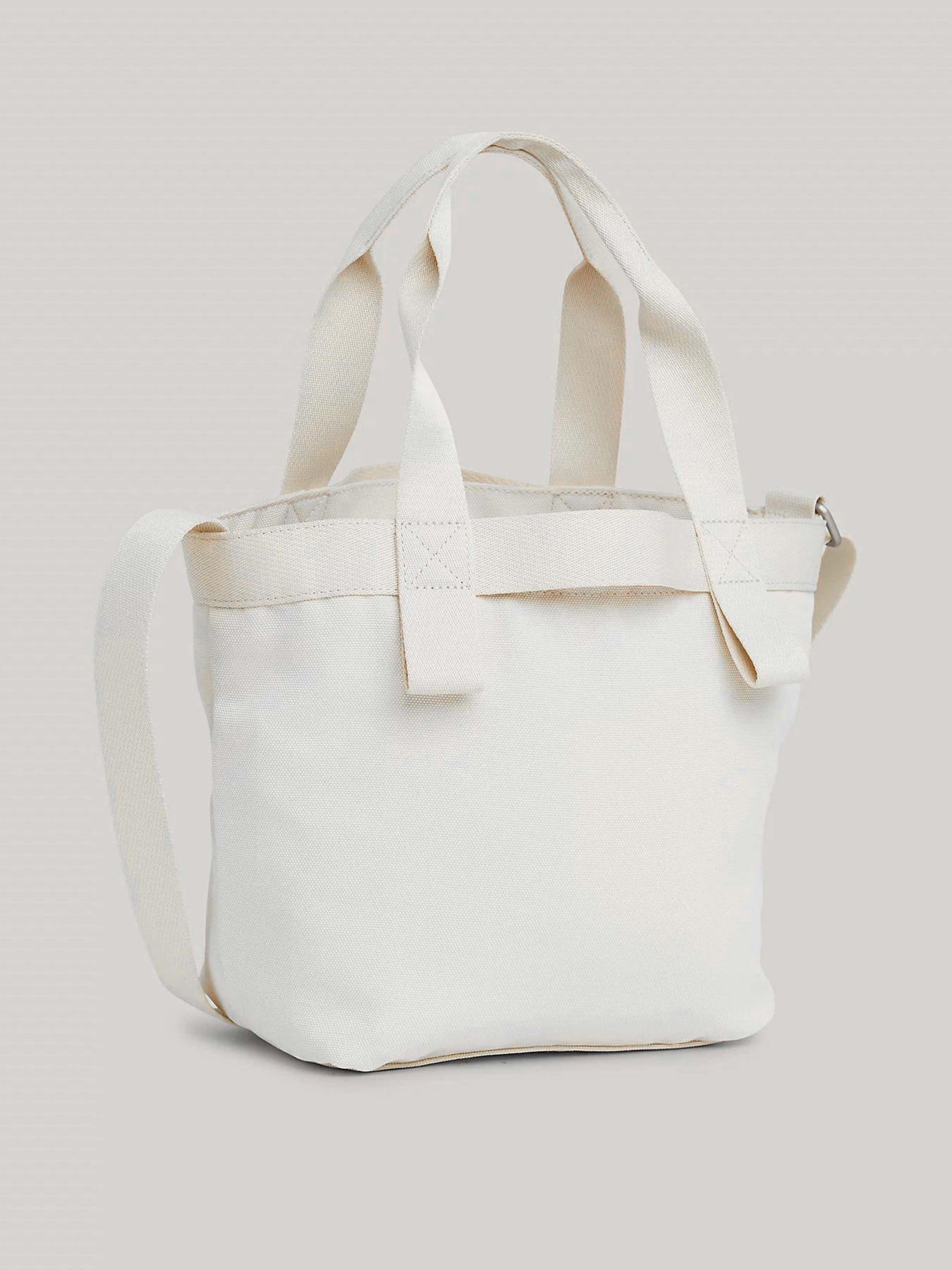 Сумка Tommy Hilfiger модель AW0AW16217-0F4 Фото