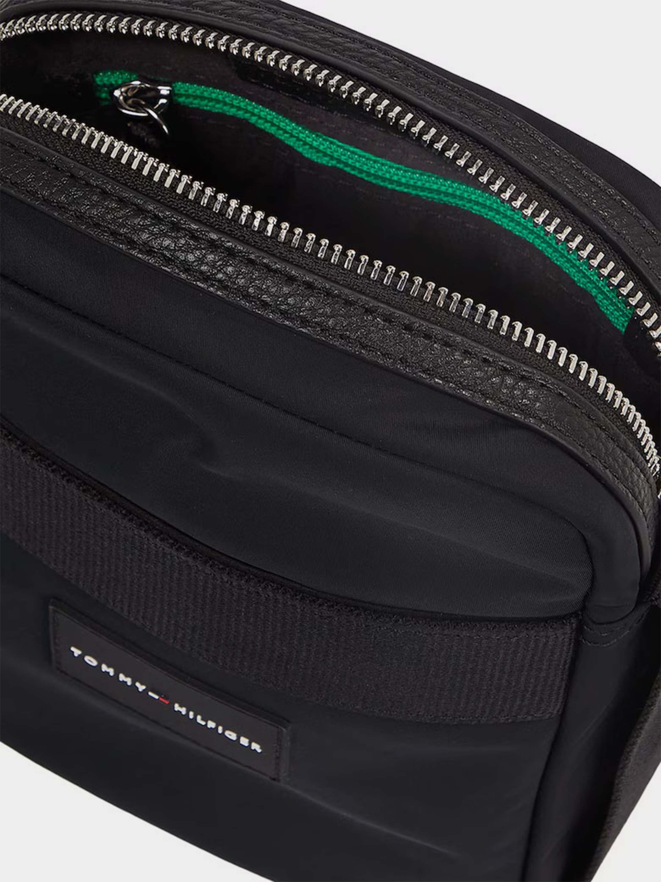 Мессенджер Tommy Hilfiger модель AM0AM12469-BDS Фото