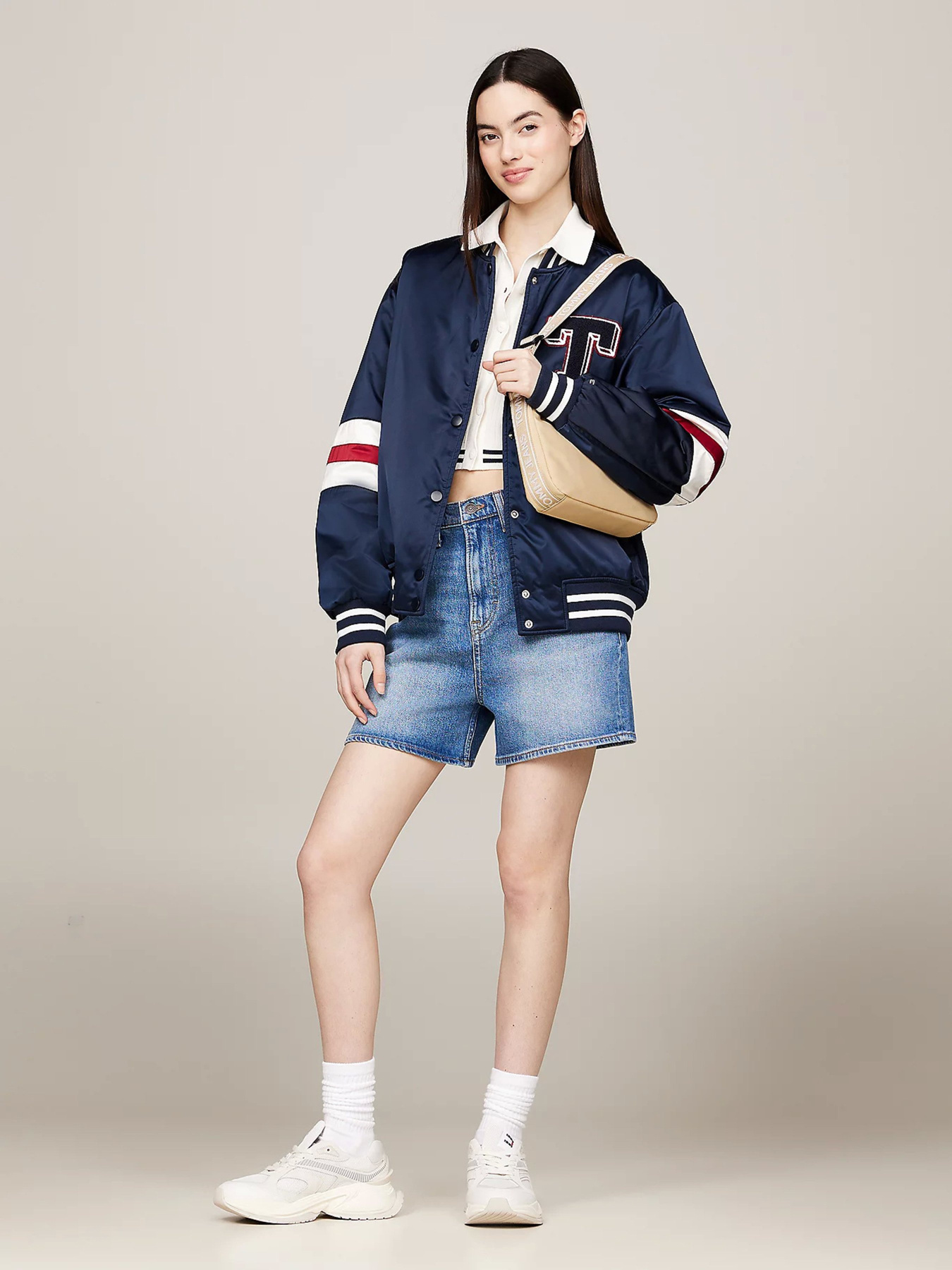 Хобо Tommy Hilfiger модель AW0AW16276-AB9 Фото
