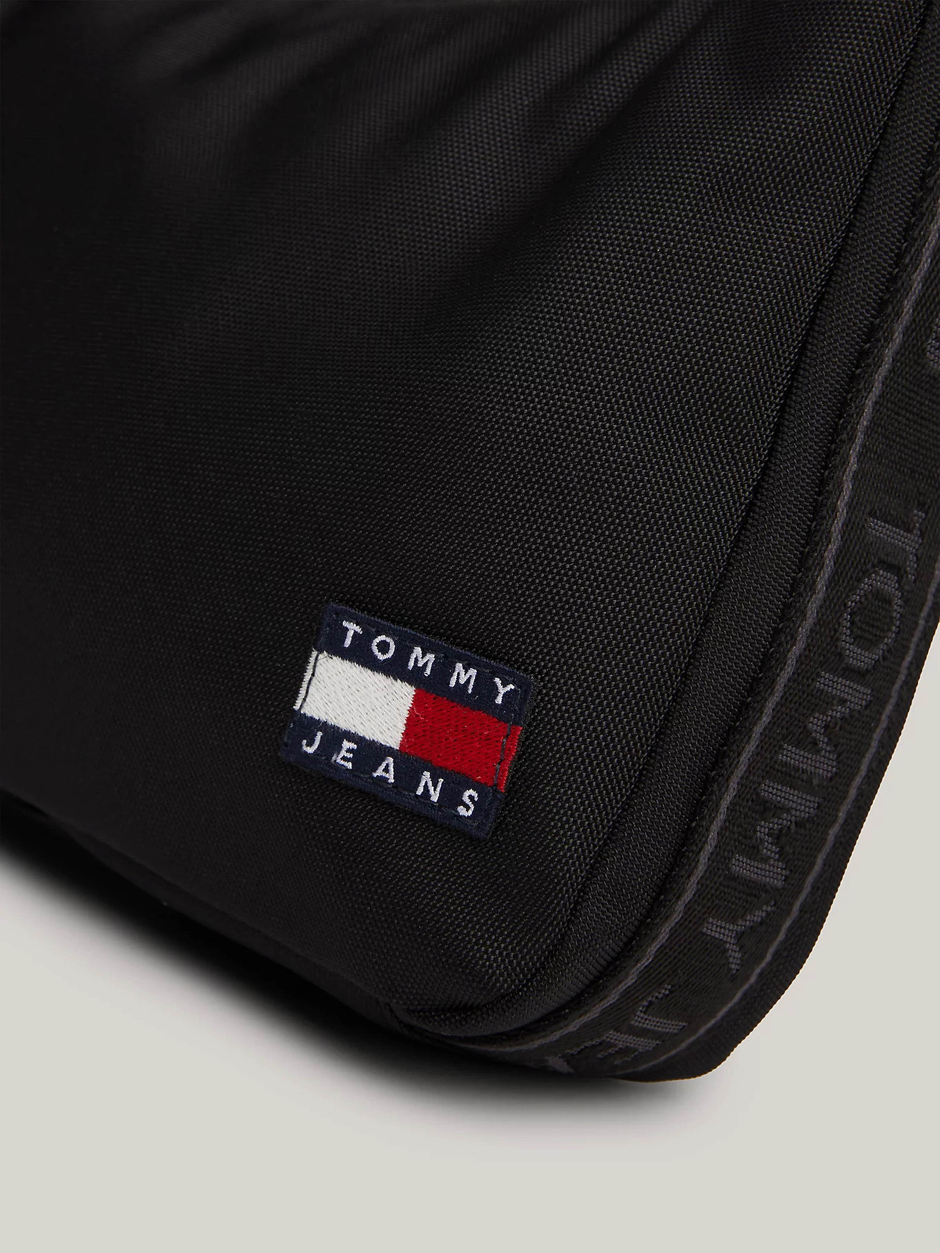 Хобо Tommy Hilfiger модель AW0AW16276-BDS Фото