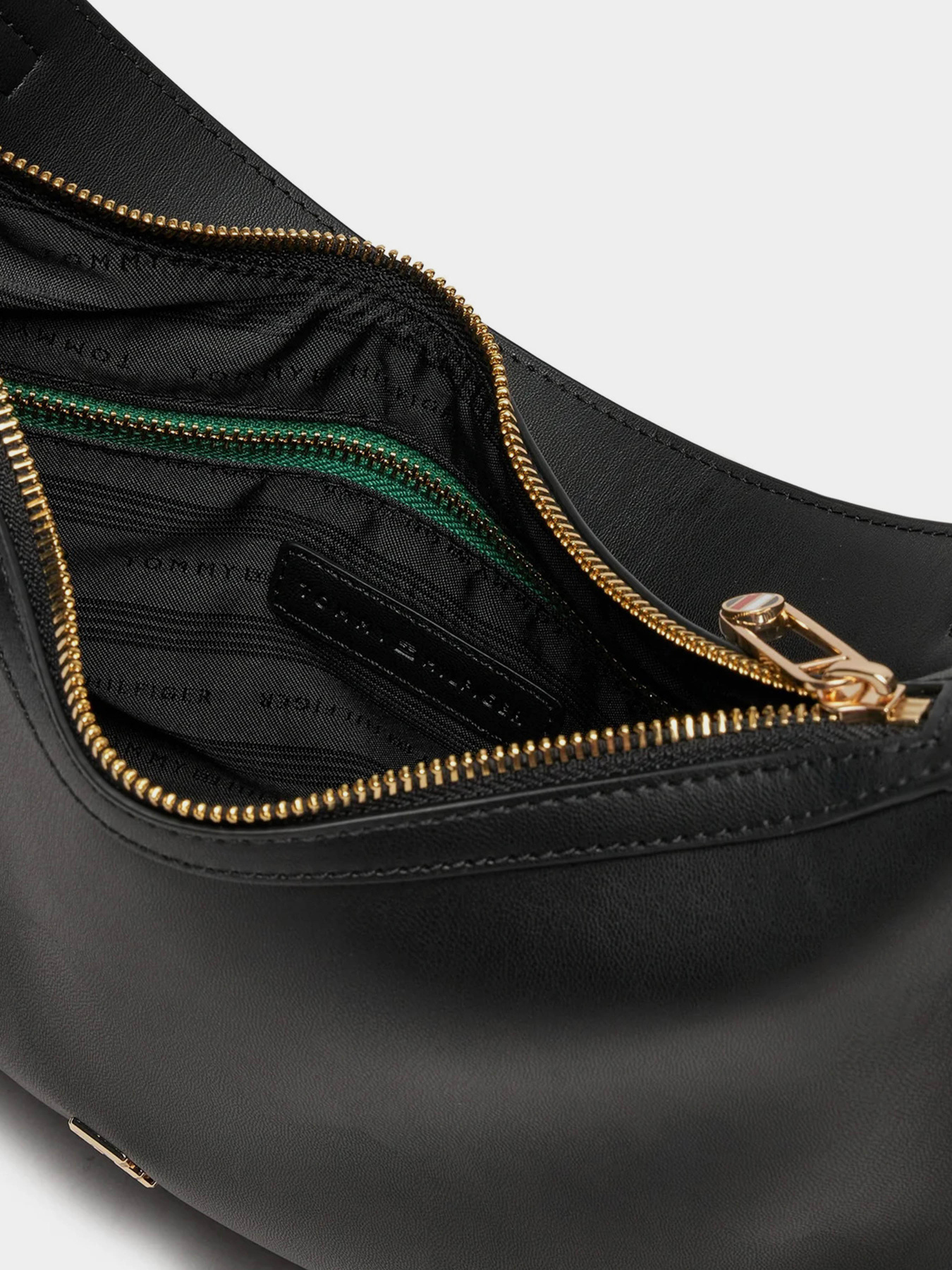 Хобо Tommy Hilfiger модель AW0AW16687-BDS Фото