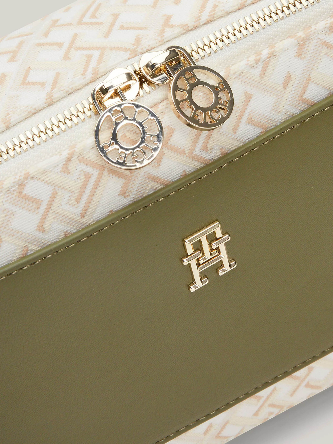 Кросс-боди Tommy Hilfiger модель AW0AW16710-0H7 Фото