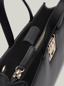 Сумка Tommy Hilfiger модель AW0AW16762-BDS Фото