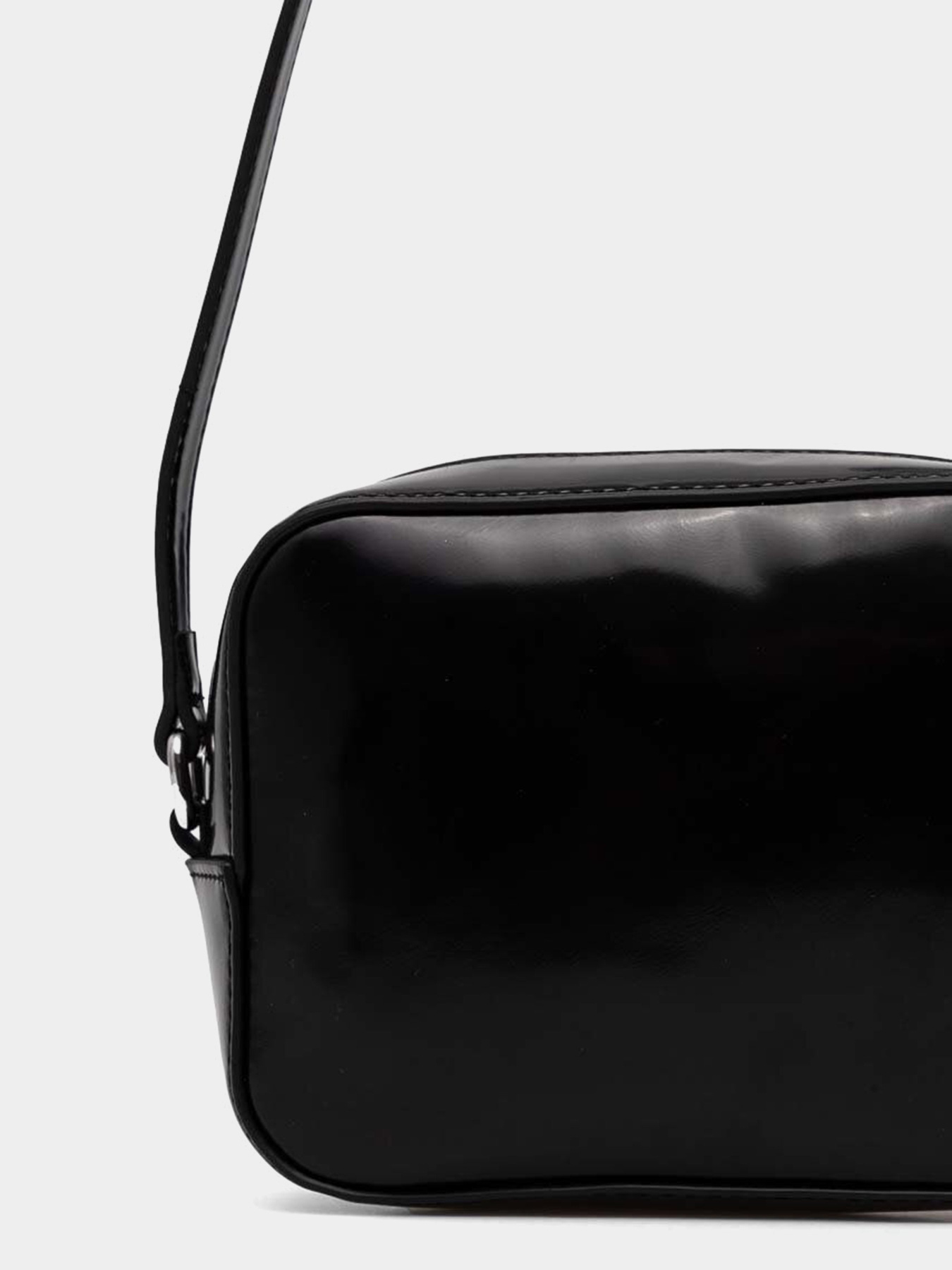 Кросс-боди Tommy Hilfiger модель AW0AW16266-BDS Фото