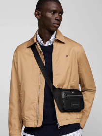 Поясна сумка Tommy Hilfiger модель AM0AM12700-BDS Фото