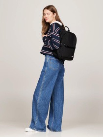 Повсякденний рюкзак Tommy Hilfiger модель AW0AW16272-BDS Фото