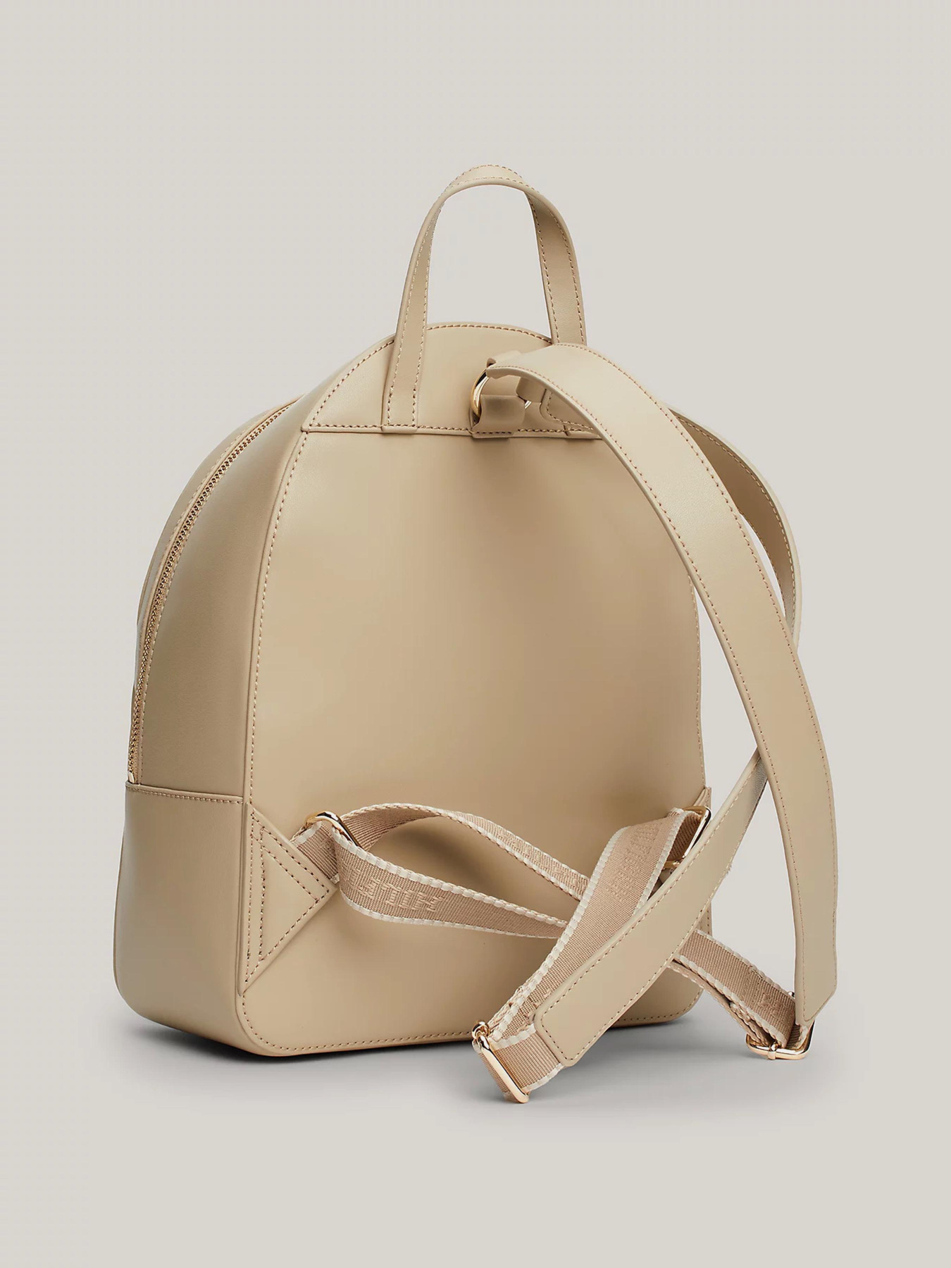 Рюкзак Tommy Hilfiger модель AW0AW16440-AEG Фото