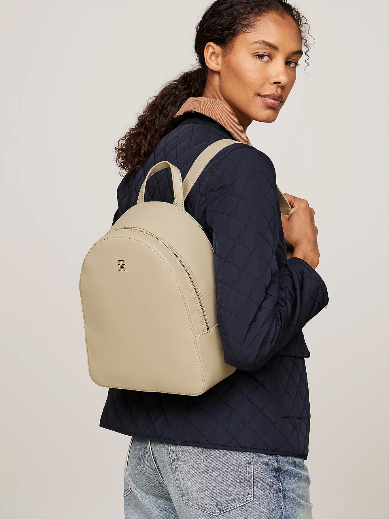 Рюкзак Tommy Hilfiger модель AW0AW16440-AEG Фото