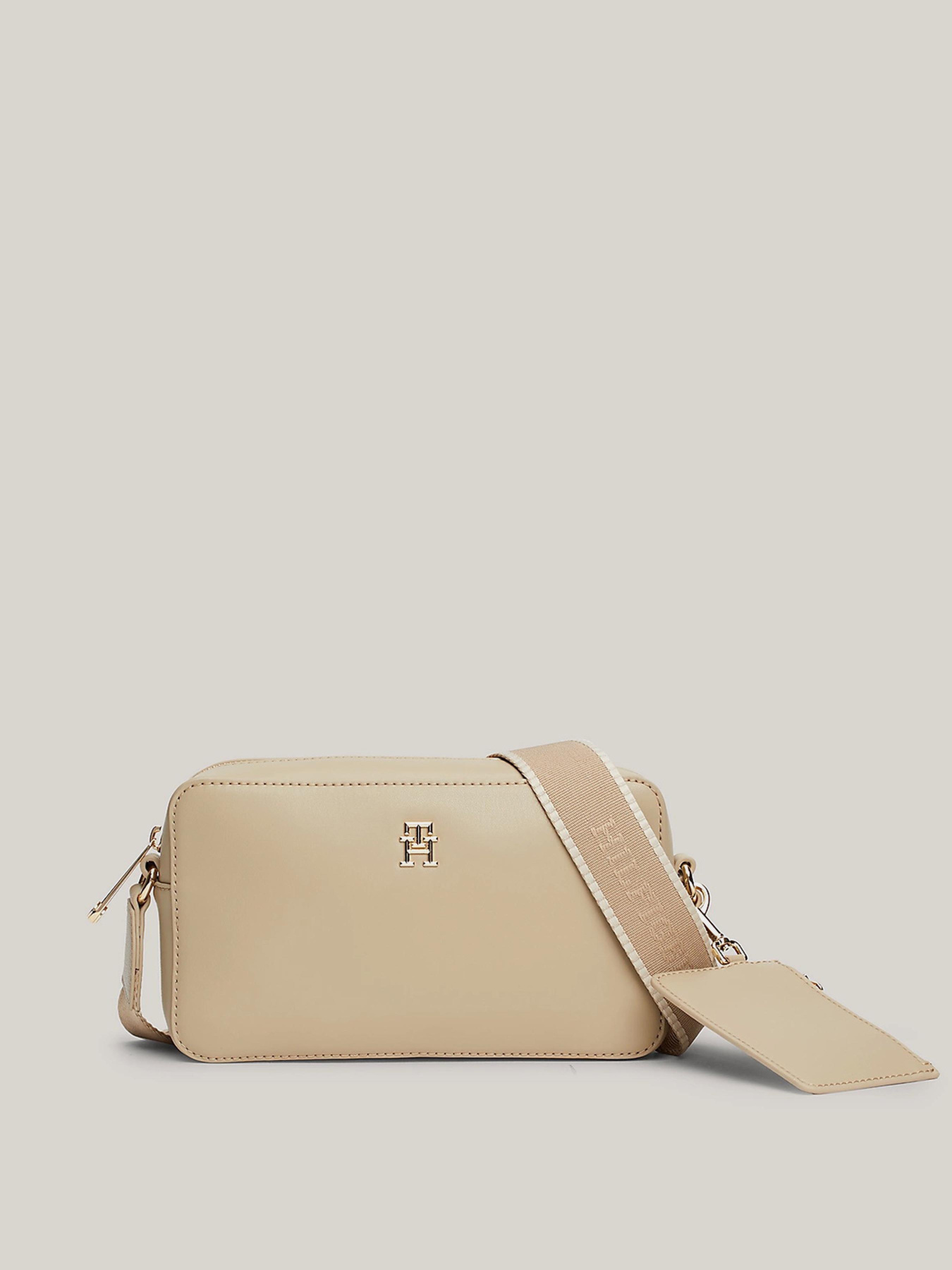 Крос-боді Tommy Hilfiger модель AW0AW16439-AEG Фото