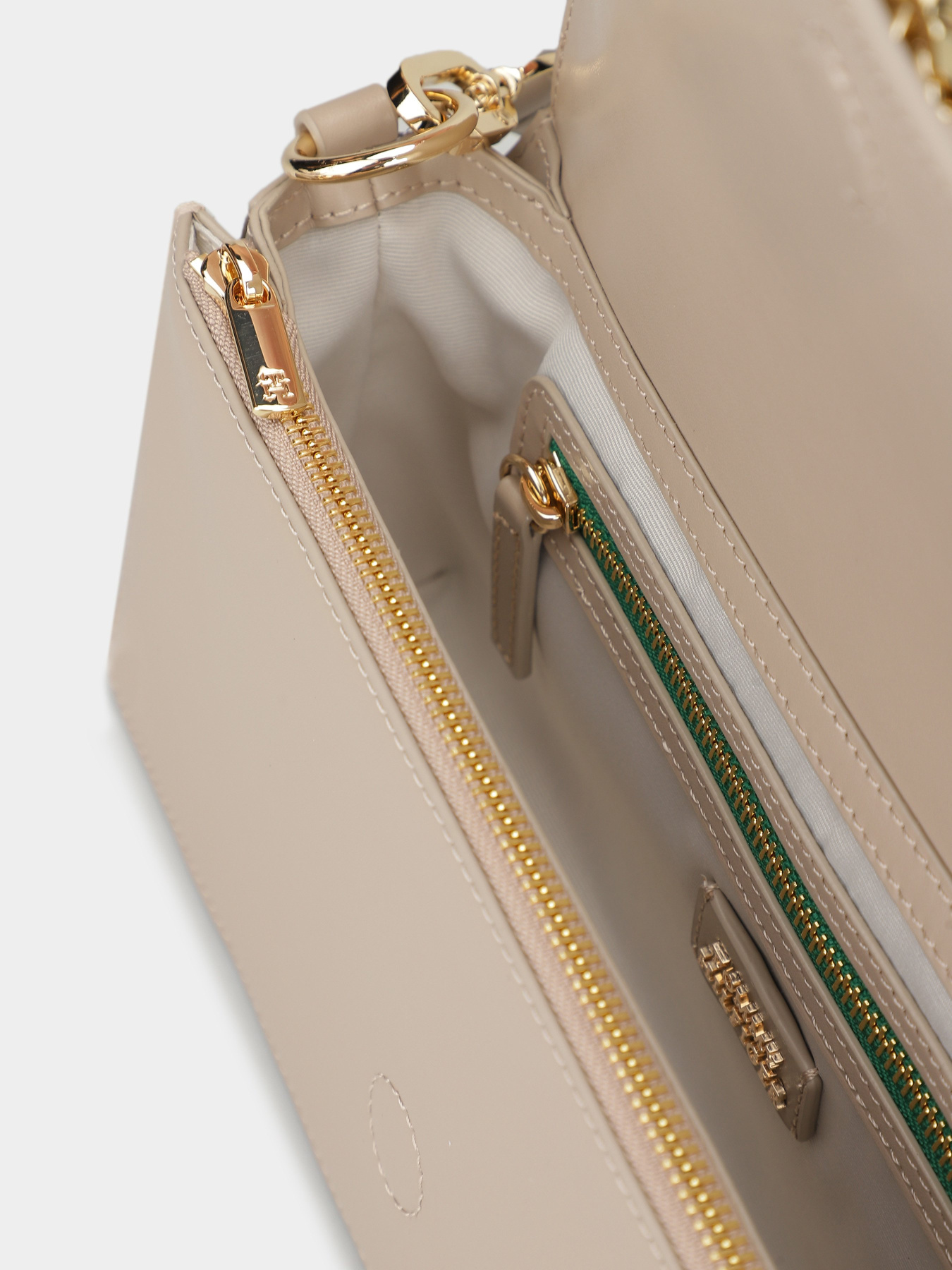 Крос-боді Tommy Hilfiger модель AW0AW16459-AEG Фото