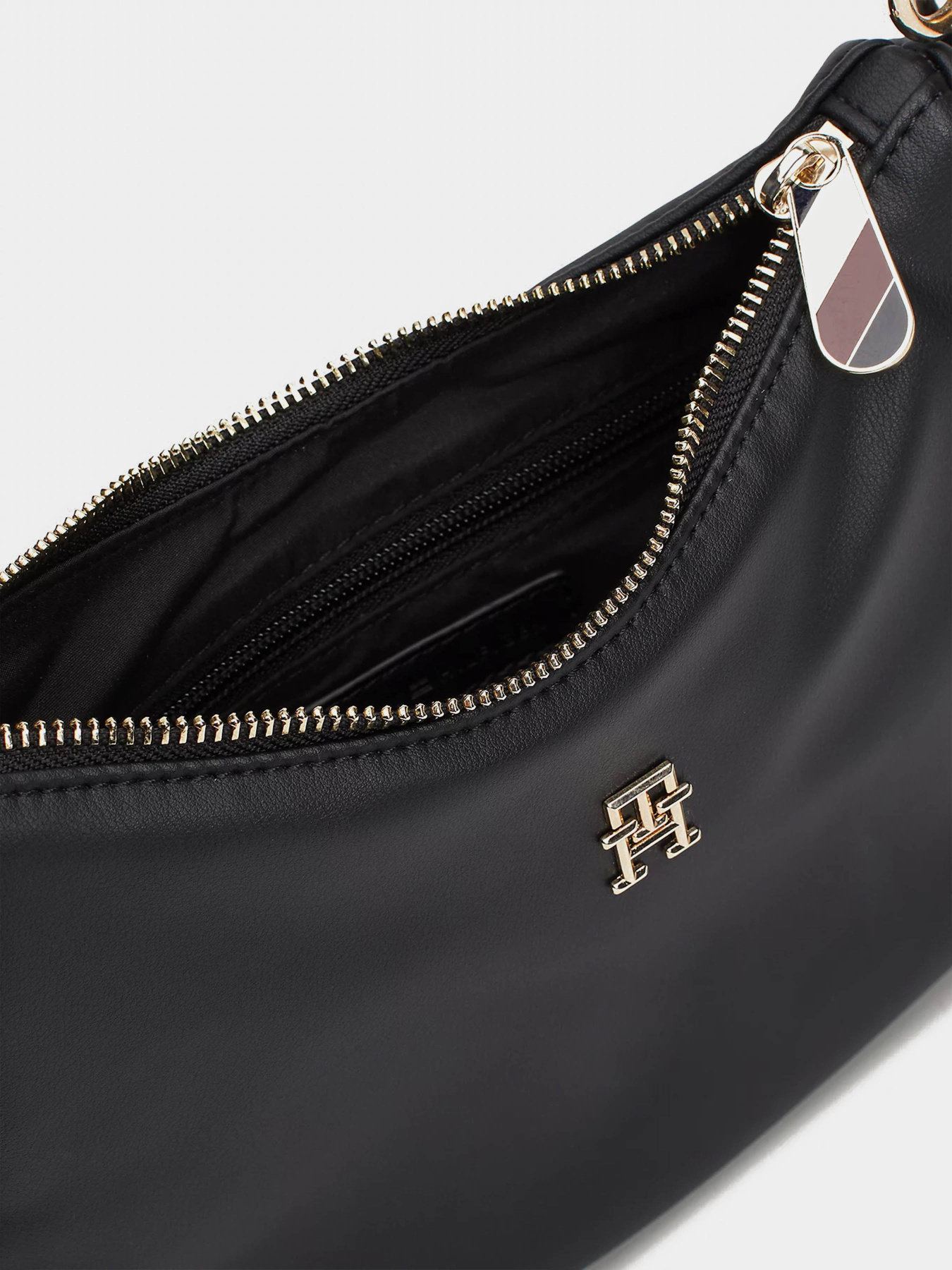 Хобо Tommy Hilfiger модель AW0AW16476-BDS Фото