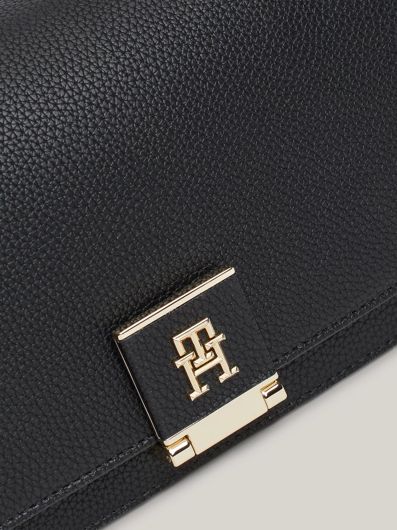 Кросс-боди Tommy Hilfiger модель AW0AW16481-BDS Фото