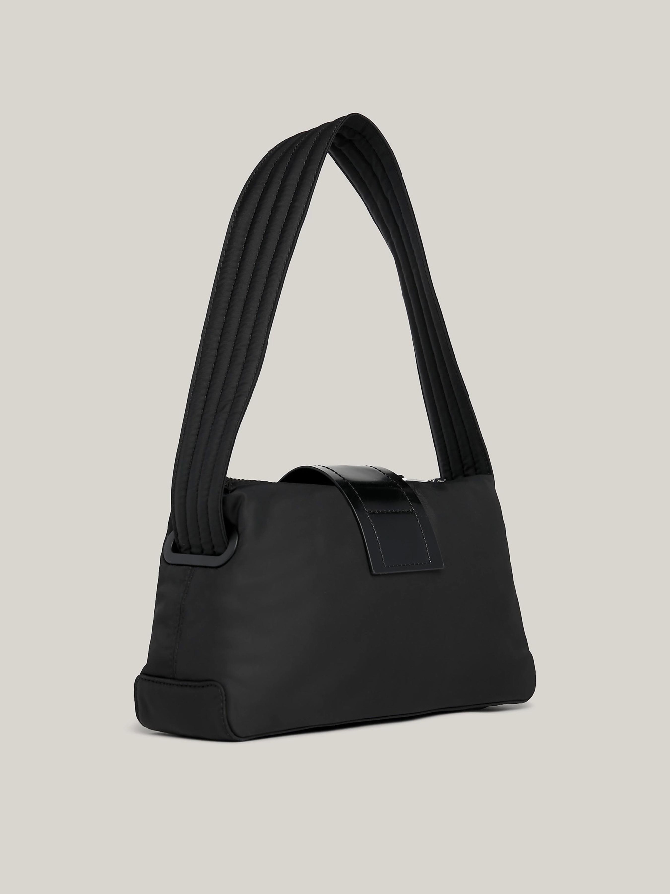 Крос-боді Tommy Hilfiger модель AW0AW16515-BDS Фото